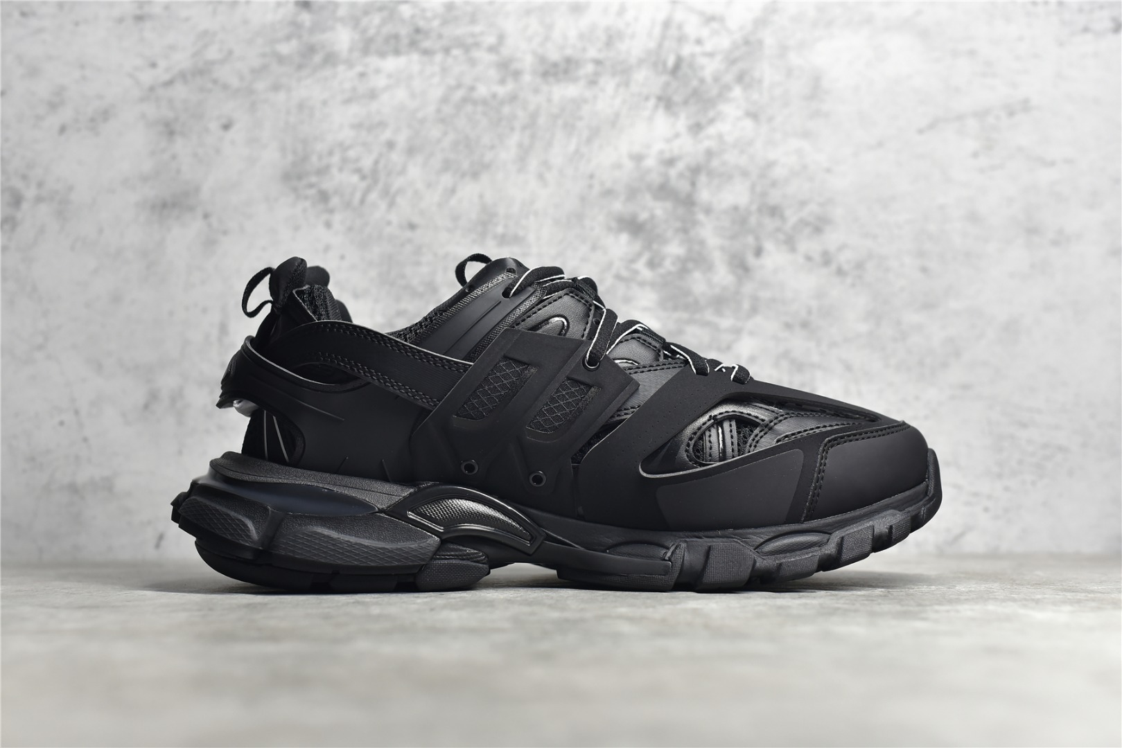 Basic Shoes M-l-s