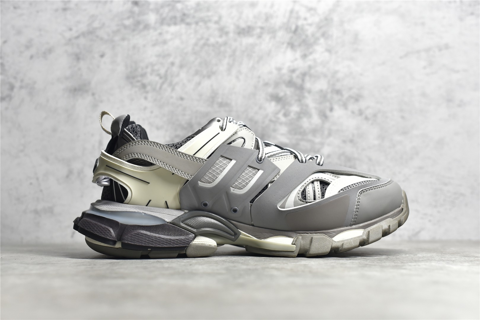 Basic Shoes M-l-s