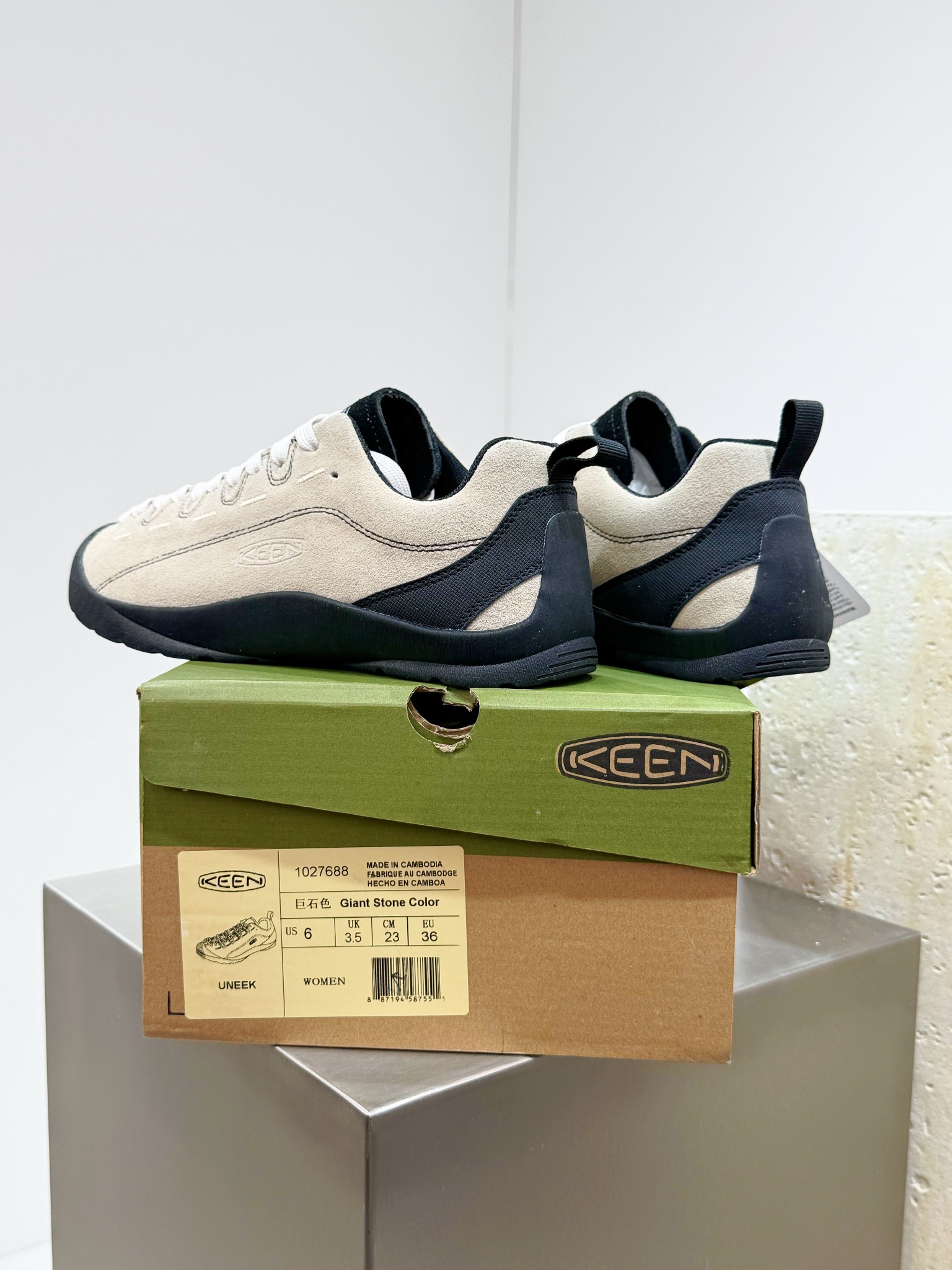 Male Sandals S