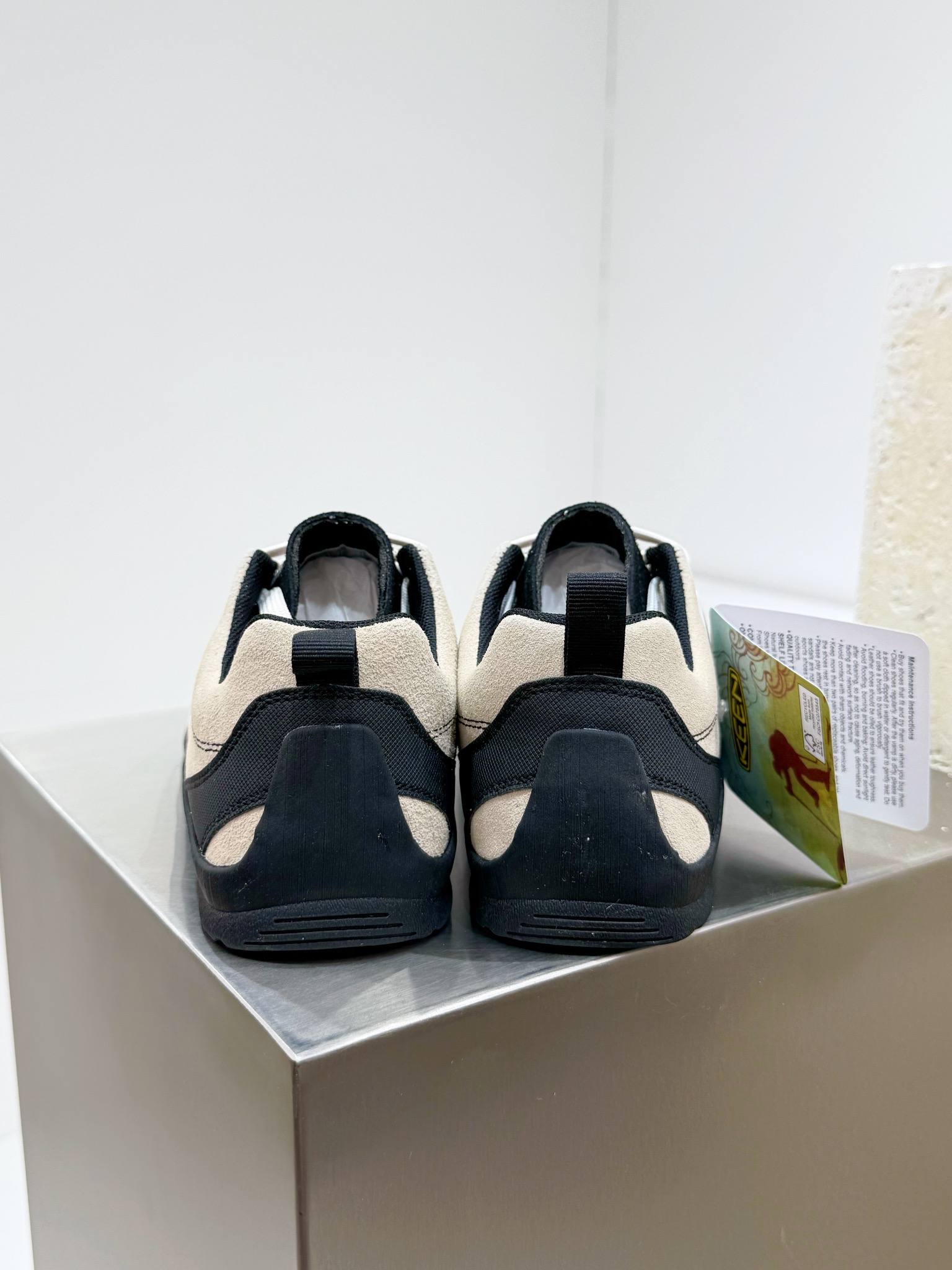 Male Sandals S