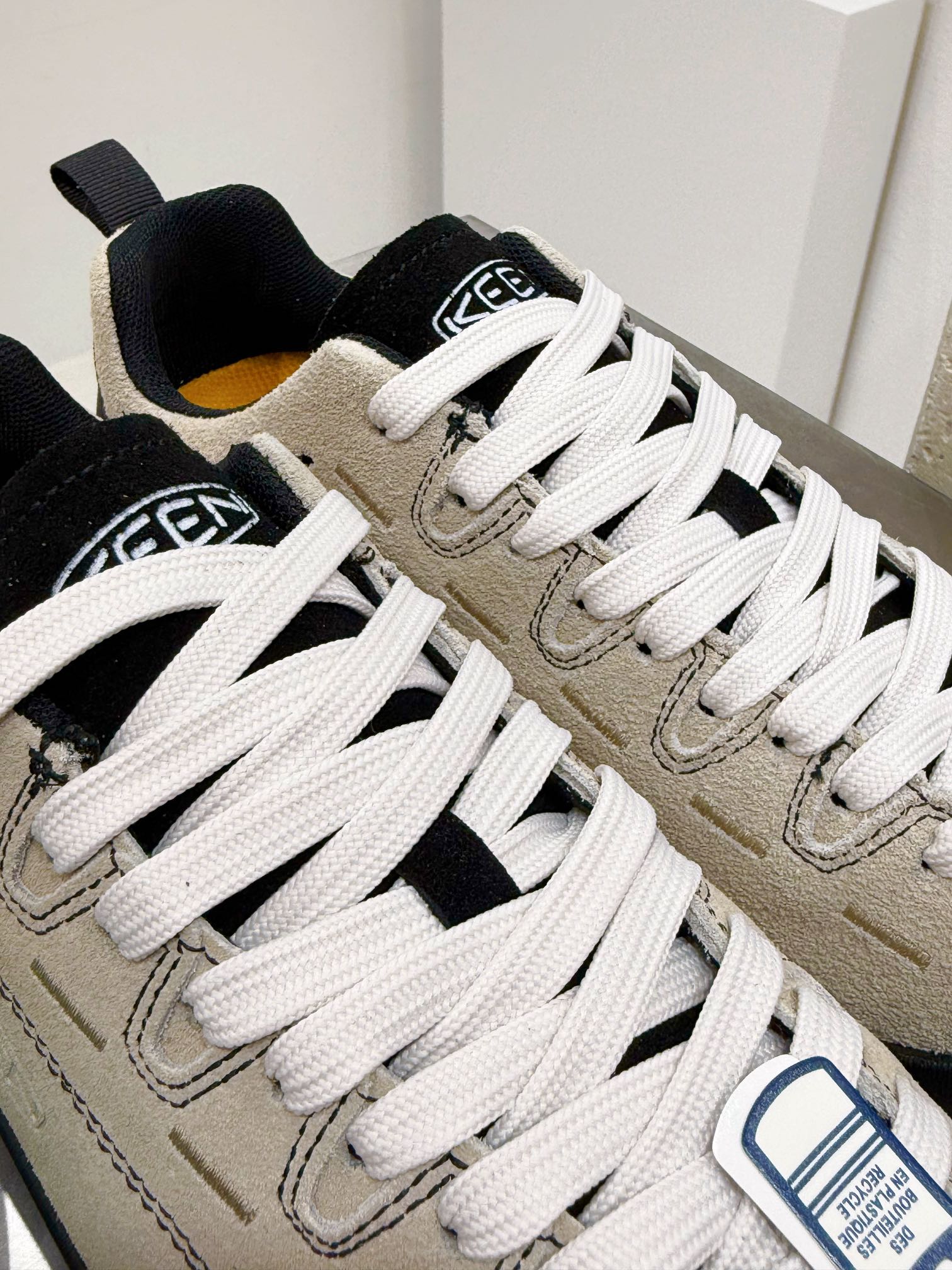 Male Sandals S