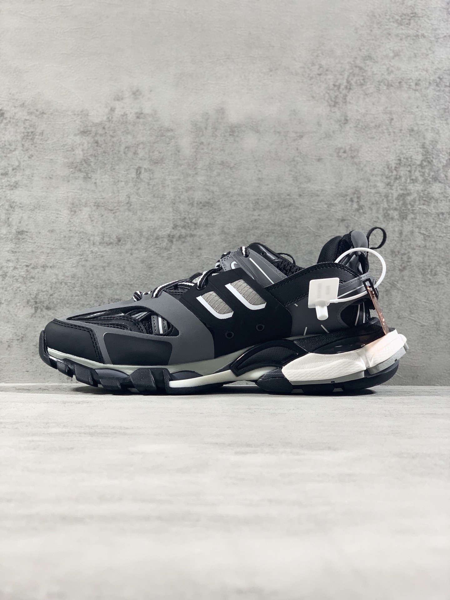 Basic Shoes M-l-s