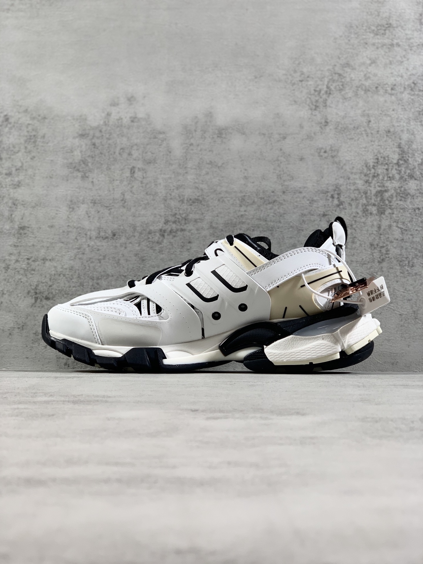 Basic Shoes M-l-s
