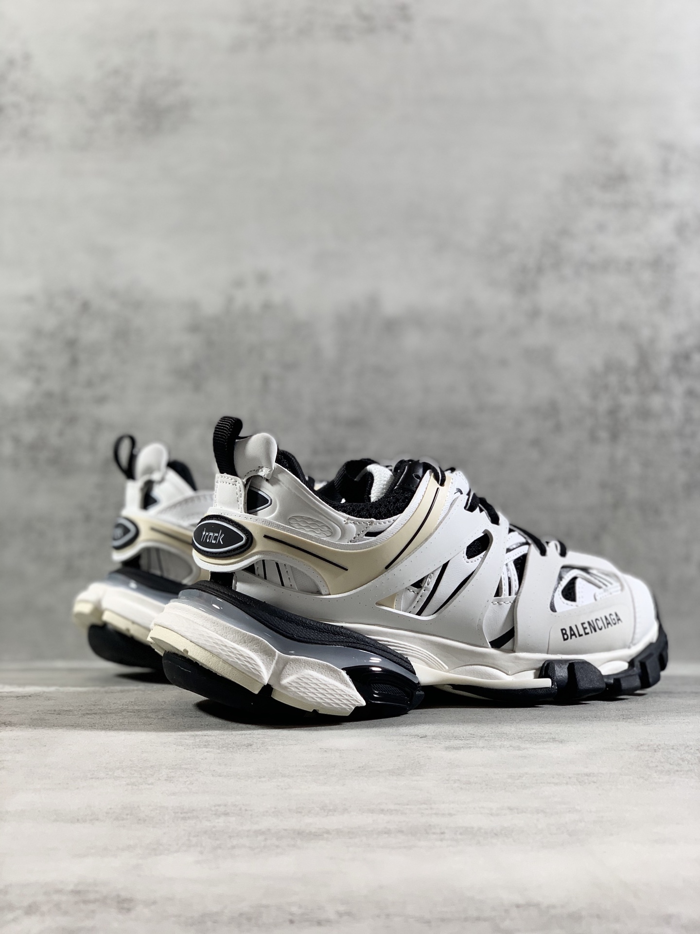 Basic Shoes M-l-s