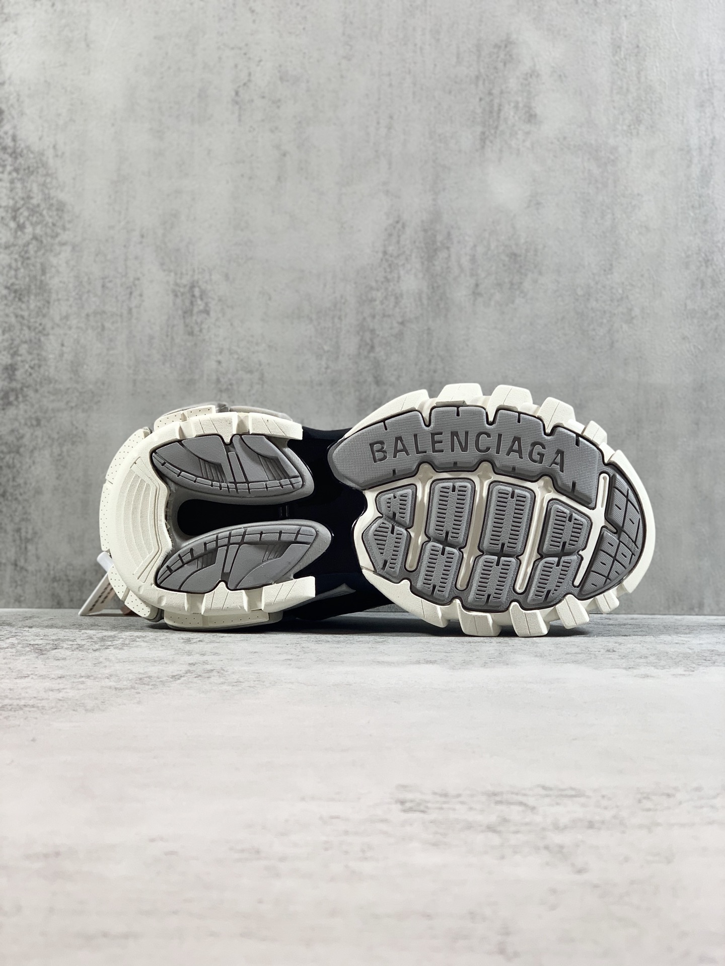 Basic Shoes M-l-s