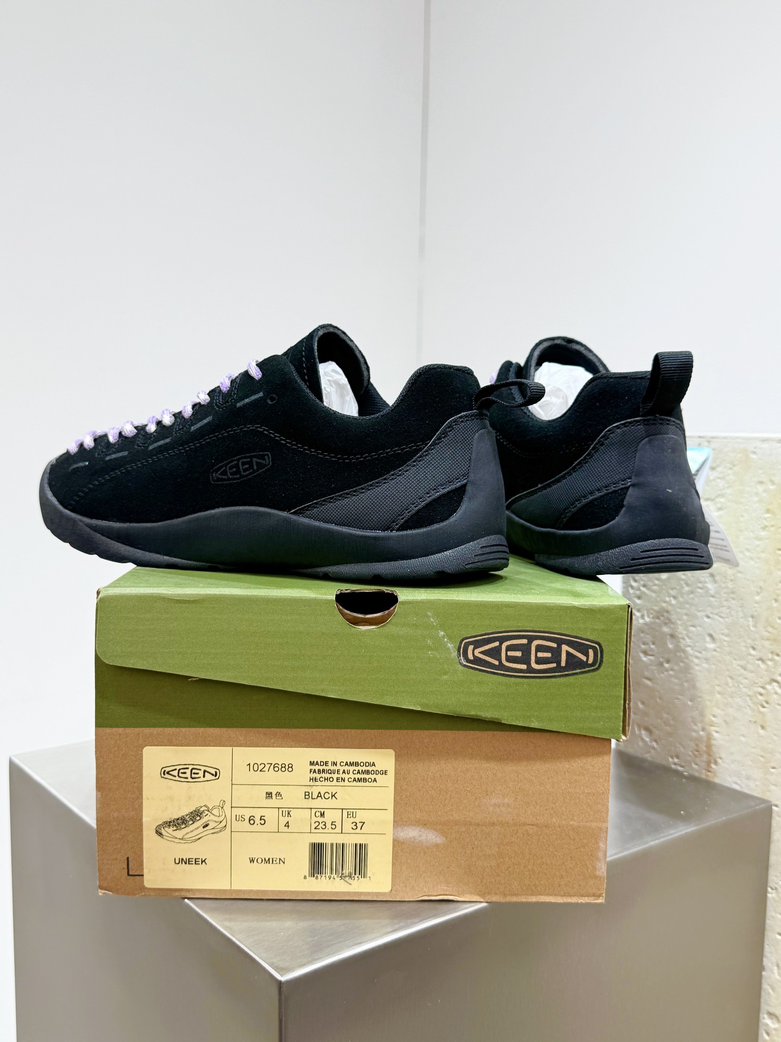 Male Sandals S