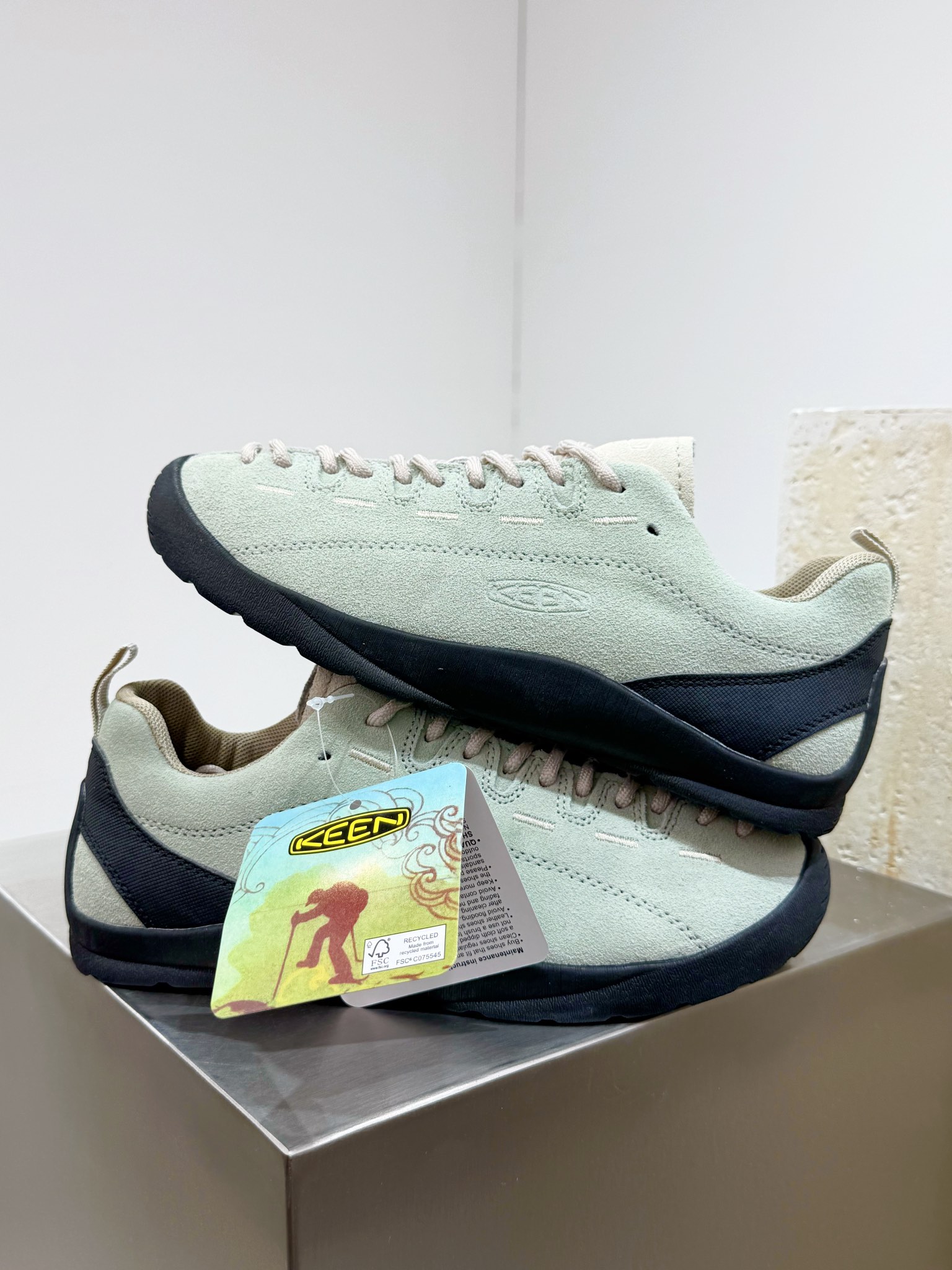 Male Sandals S