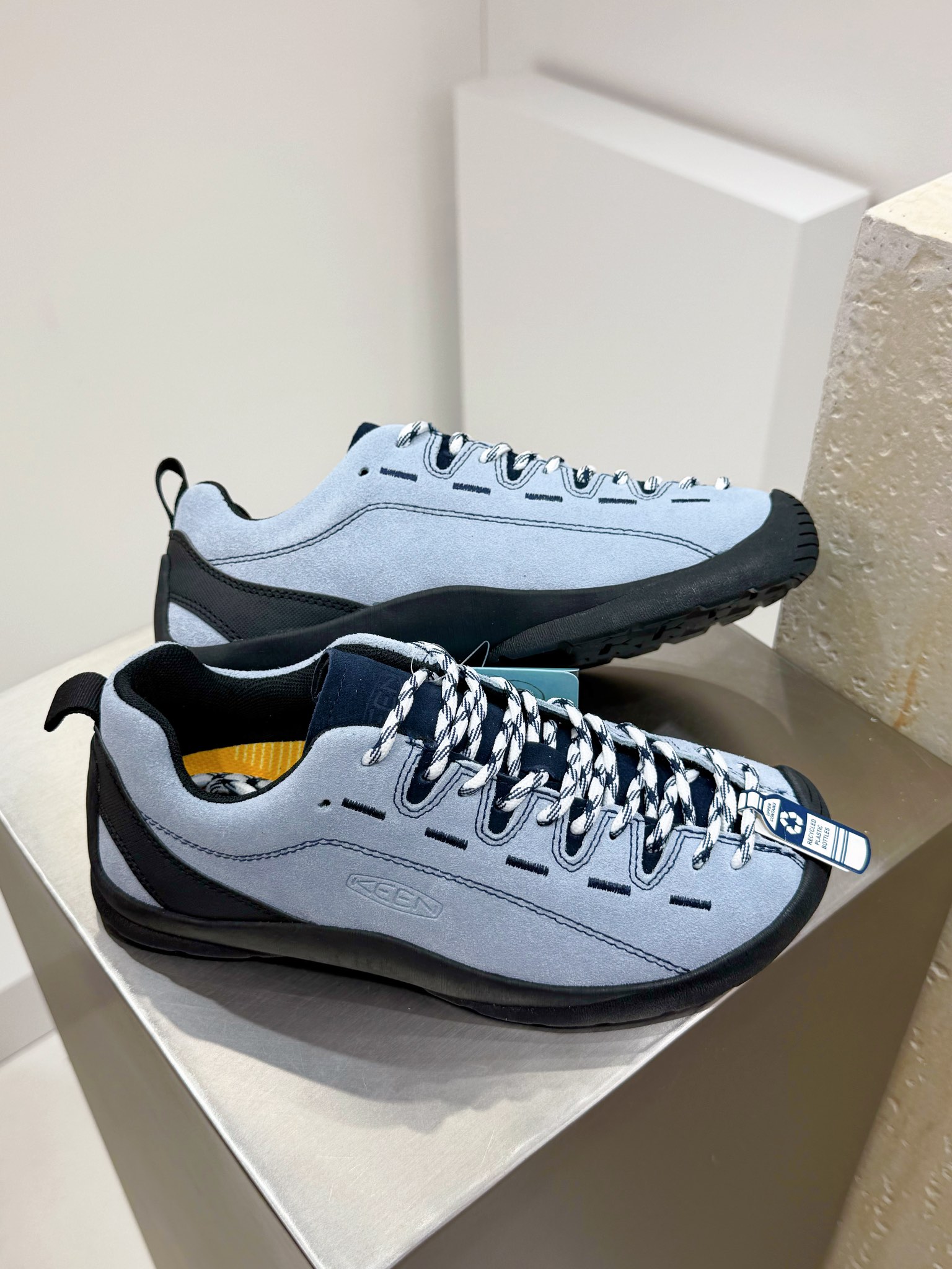 Male Sandals S