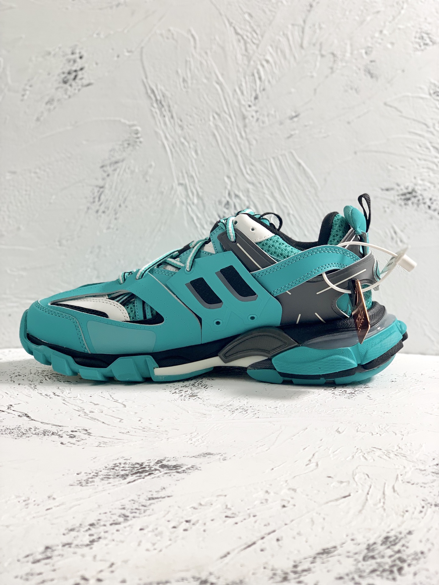 Basic Shoes M-l-s