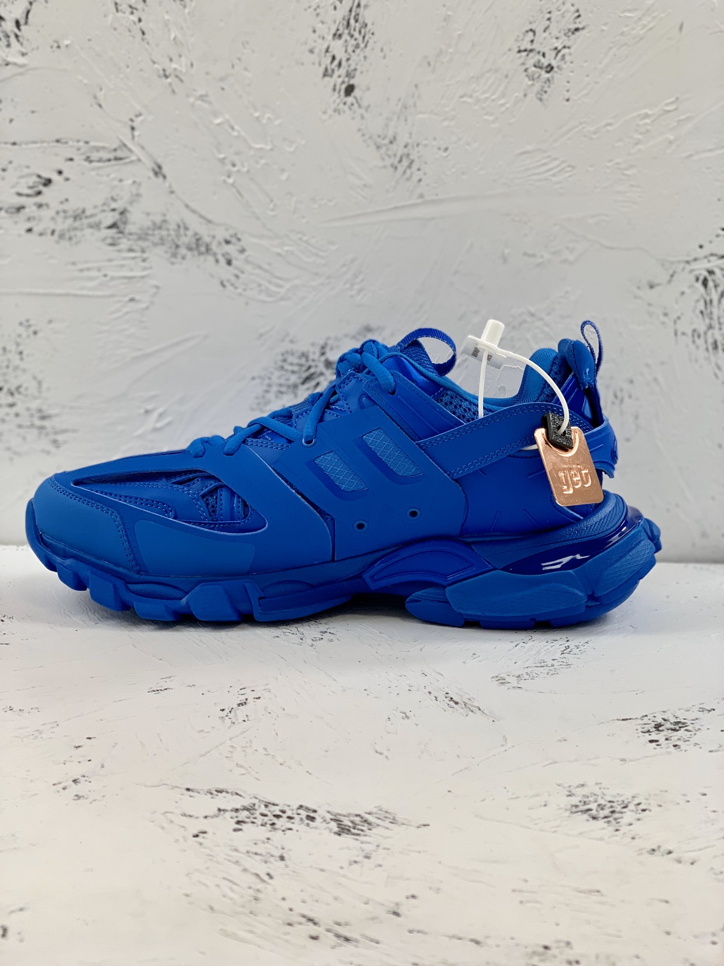 Basic Shoes M-l-s