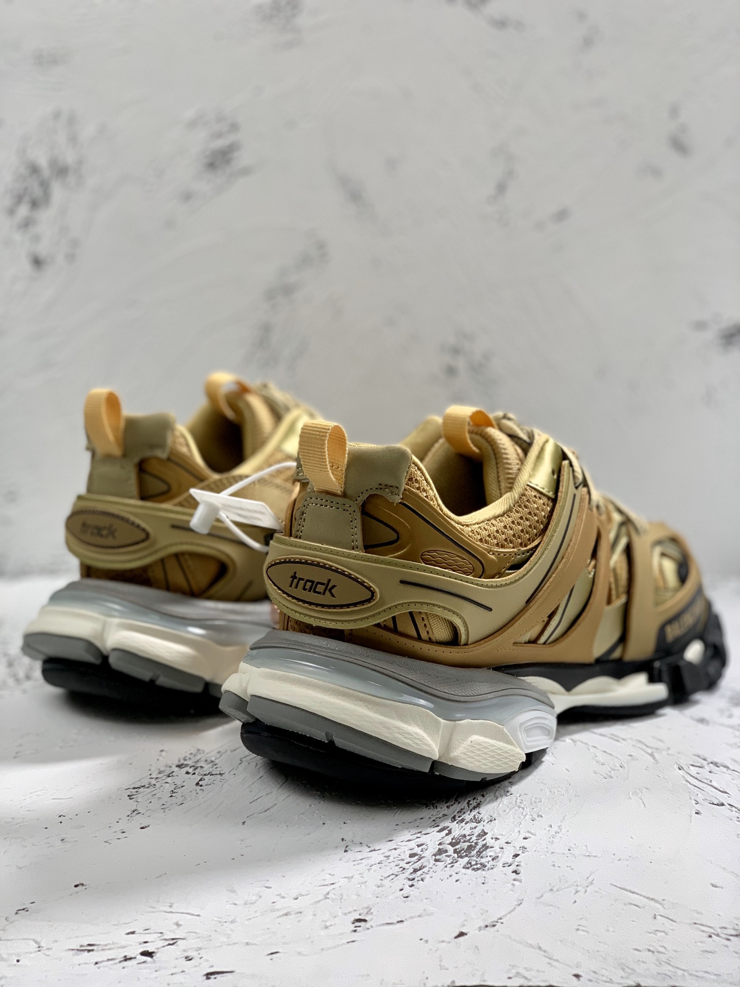 Basic Shoes M-l-s