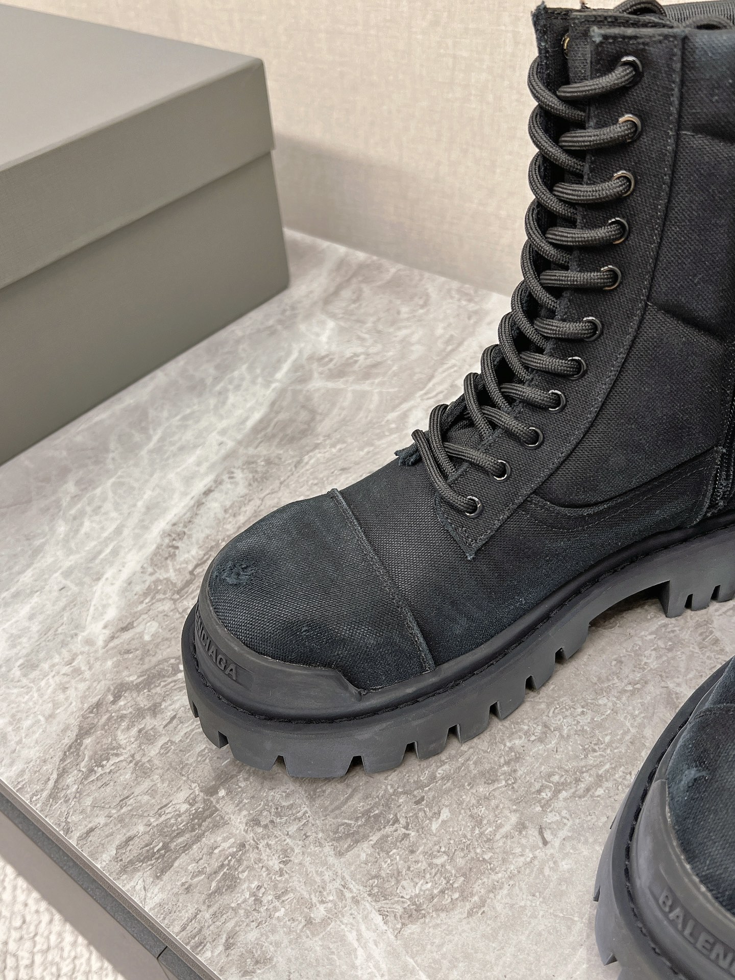 Male Basic Shoes Black L-s