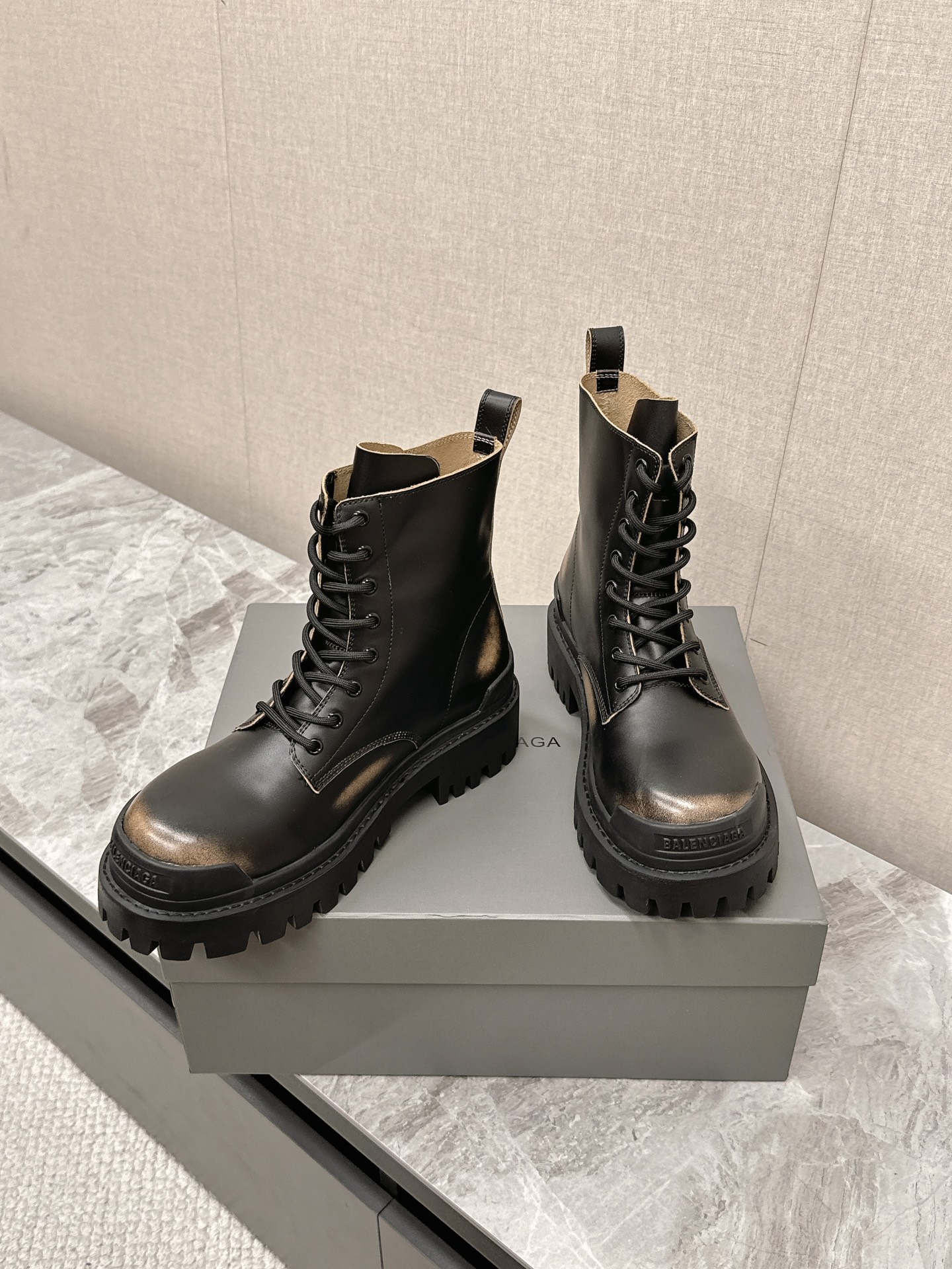 Male Basic Shoes Black L-s