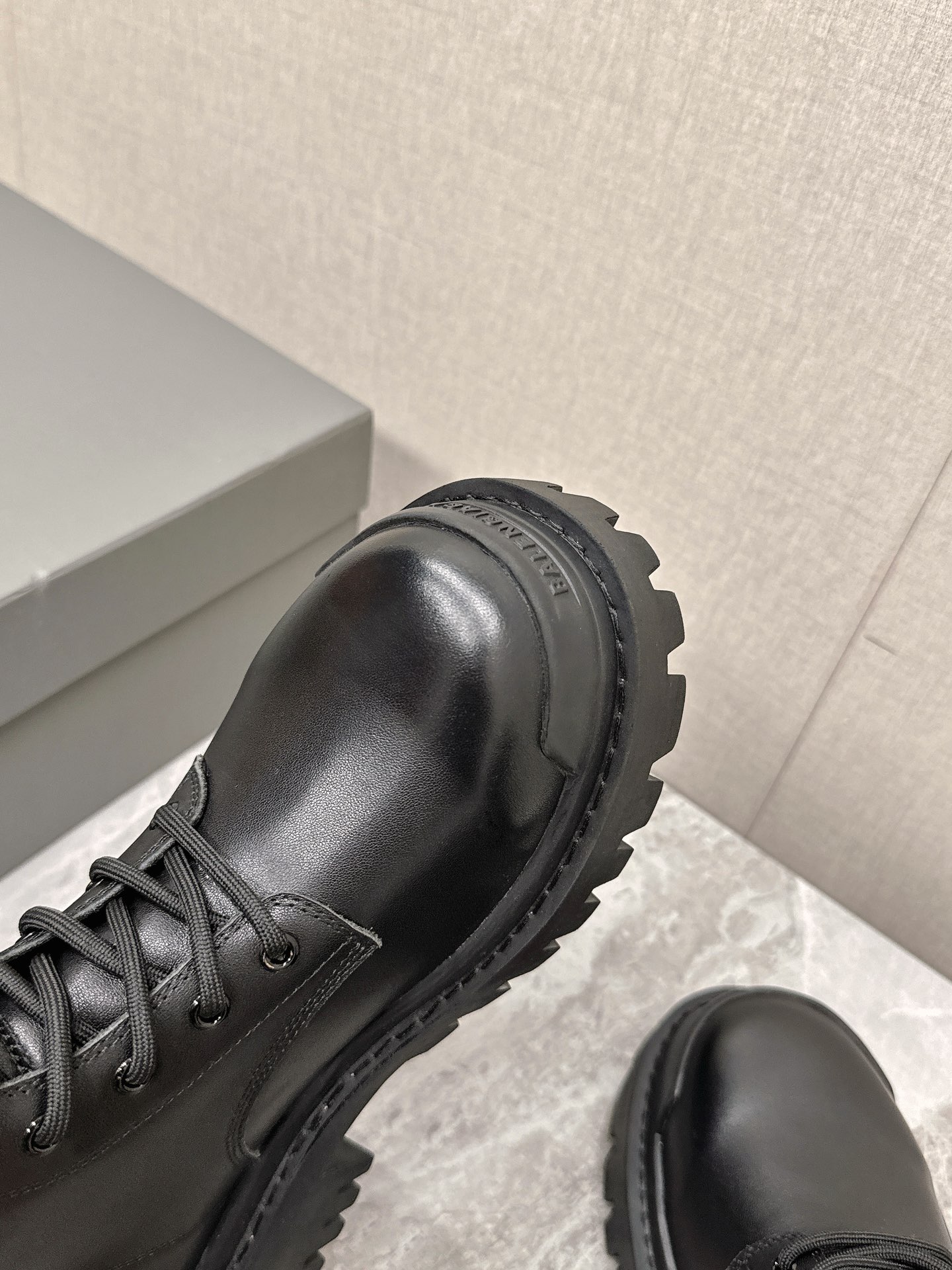 Male Basic Shoes Black L-s