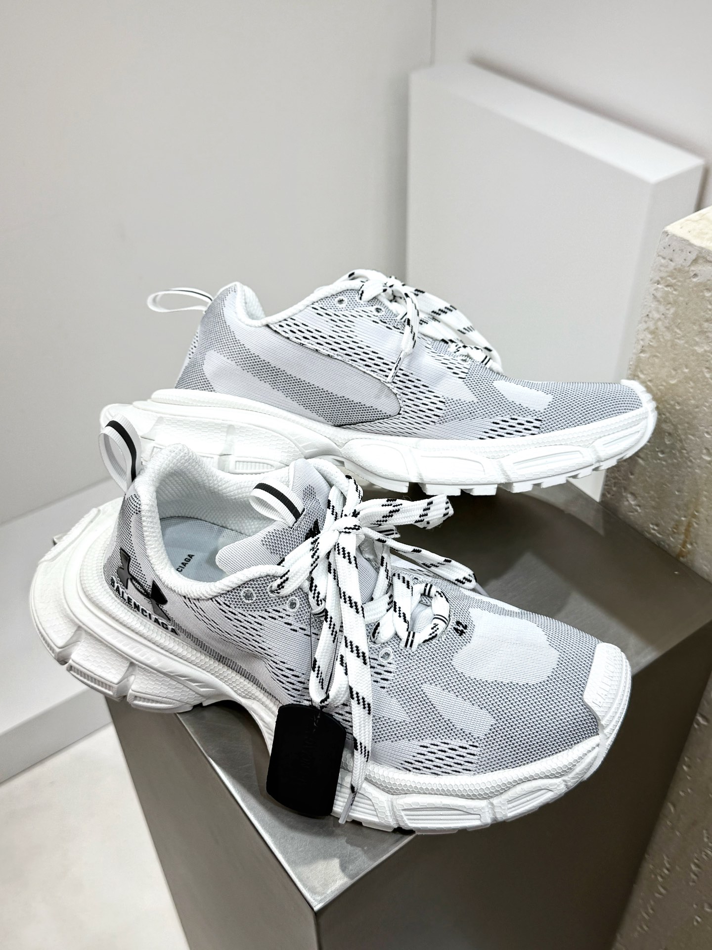 Balenciaga Basic Shoes M-l-s