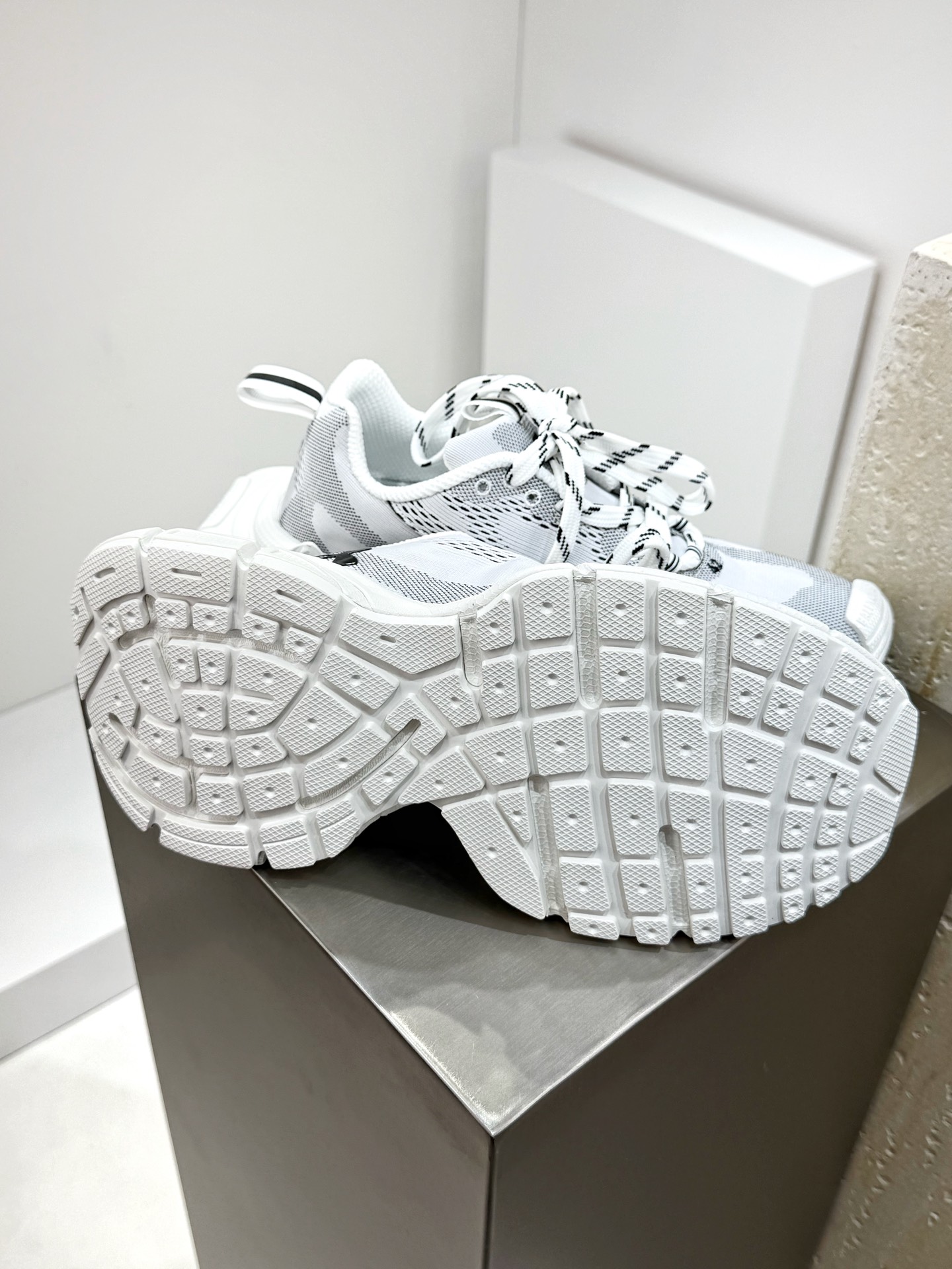 Balenciaga Basic Shoes M-l-s