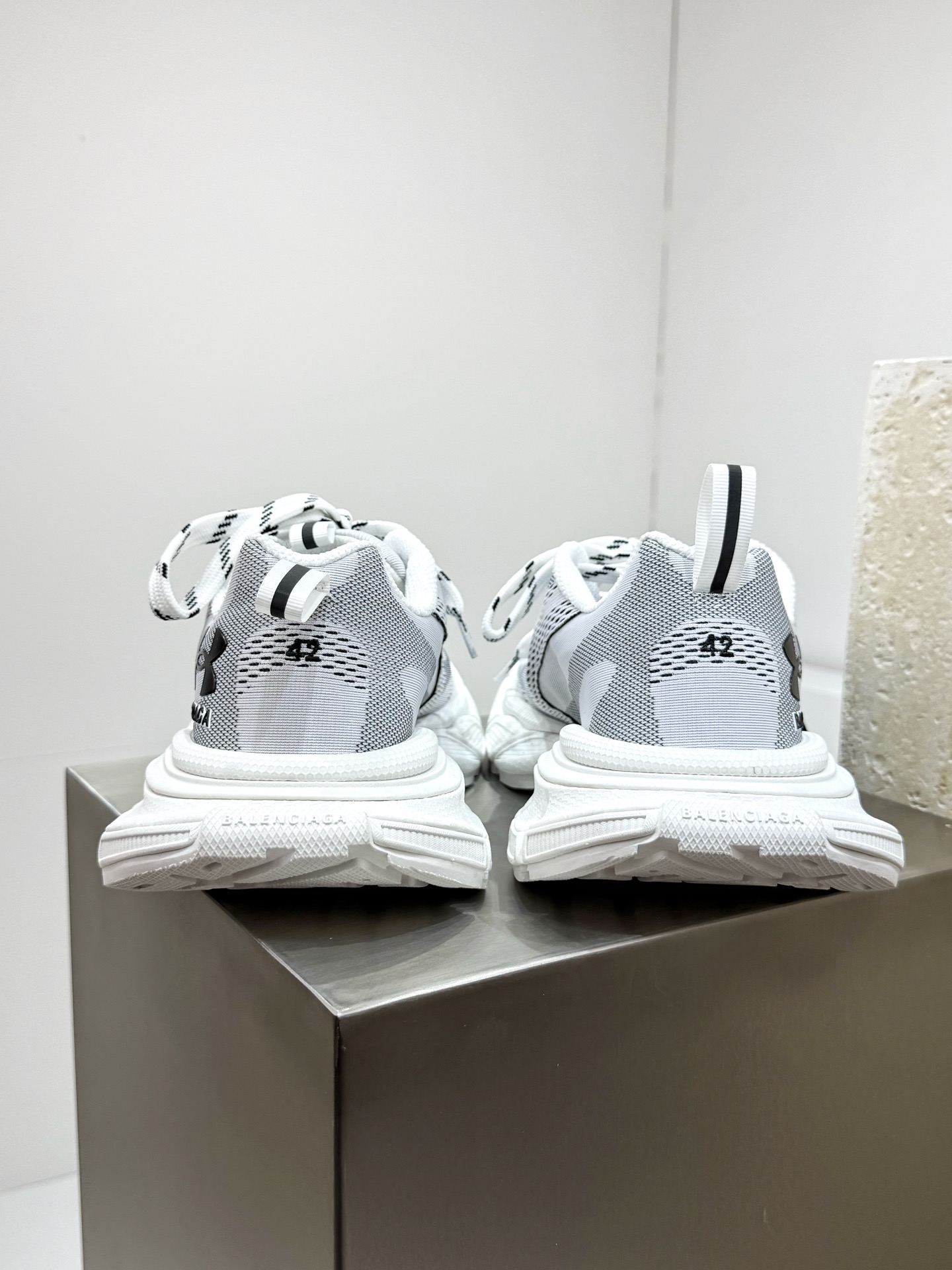 Balenciaga Basic Shoes M-l-s