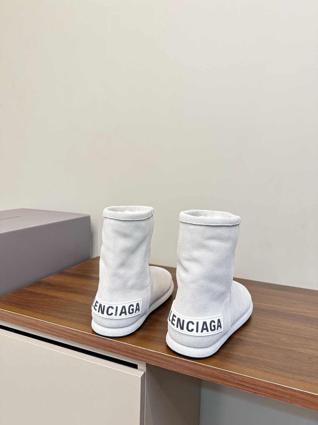 Balenciaga Female Boots L-s