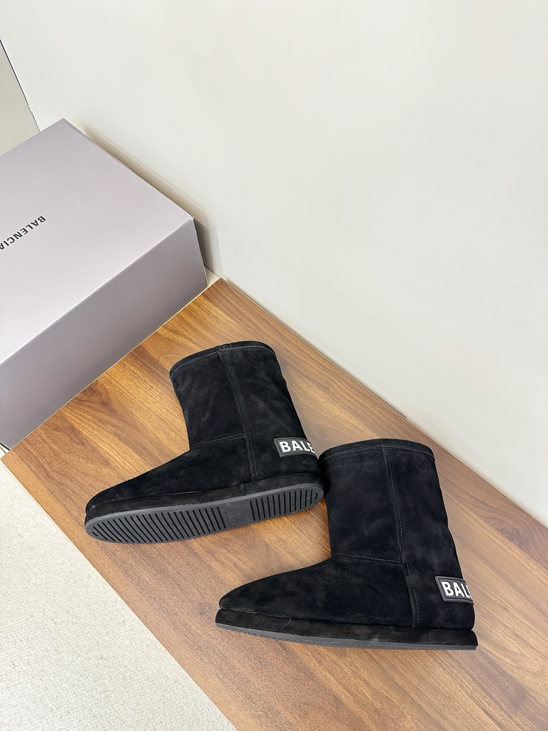 Balenciaga Female Boots L-s