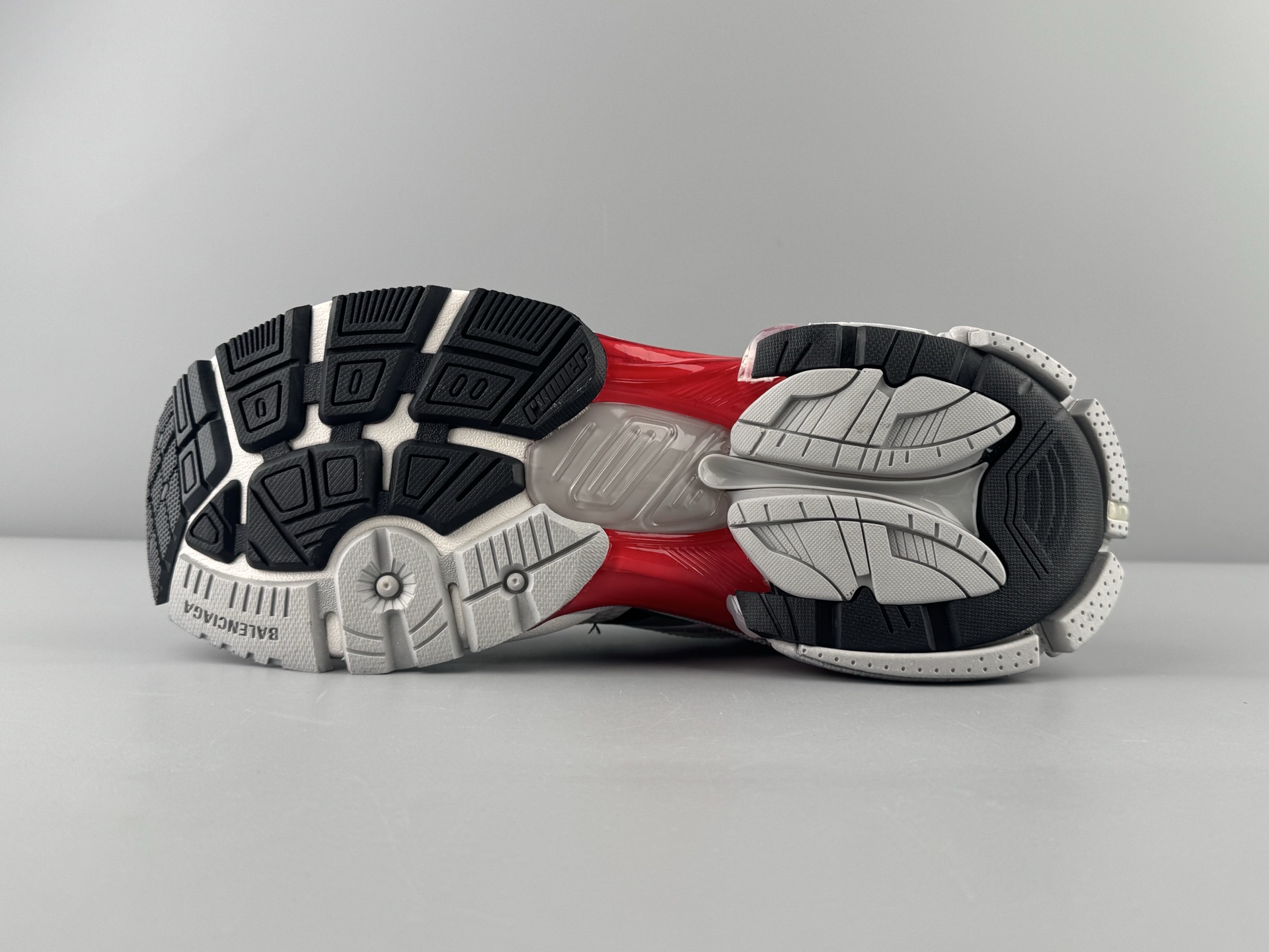 Balenciaga Basic Shoes L-s