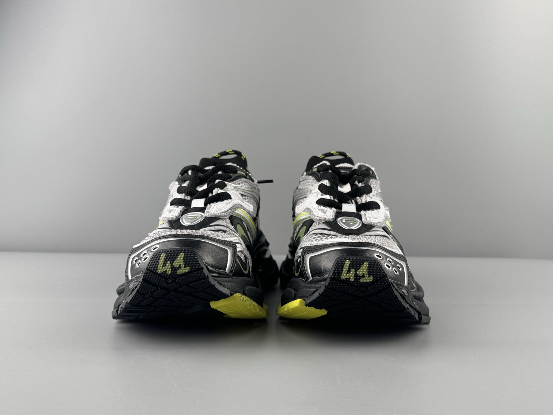 Balenciaga Basic Shoes L-s