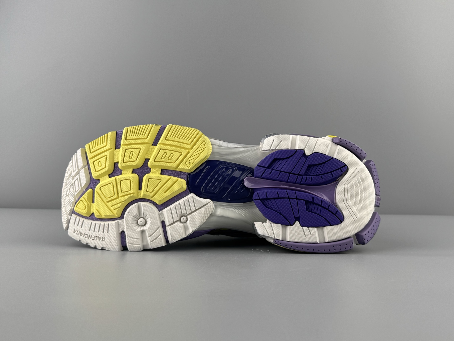 Balenciaga Basic Shoes L-s