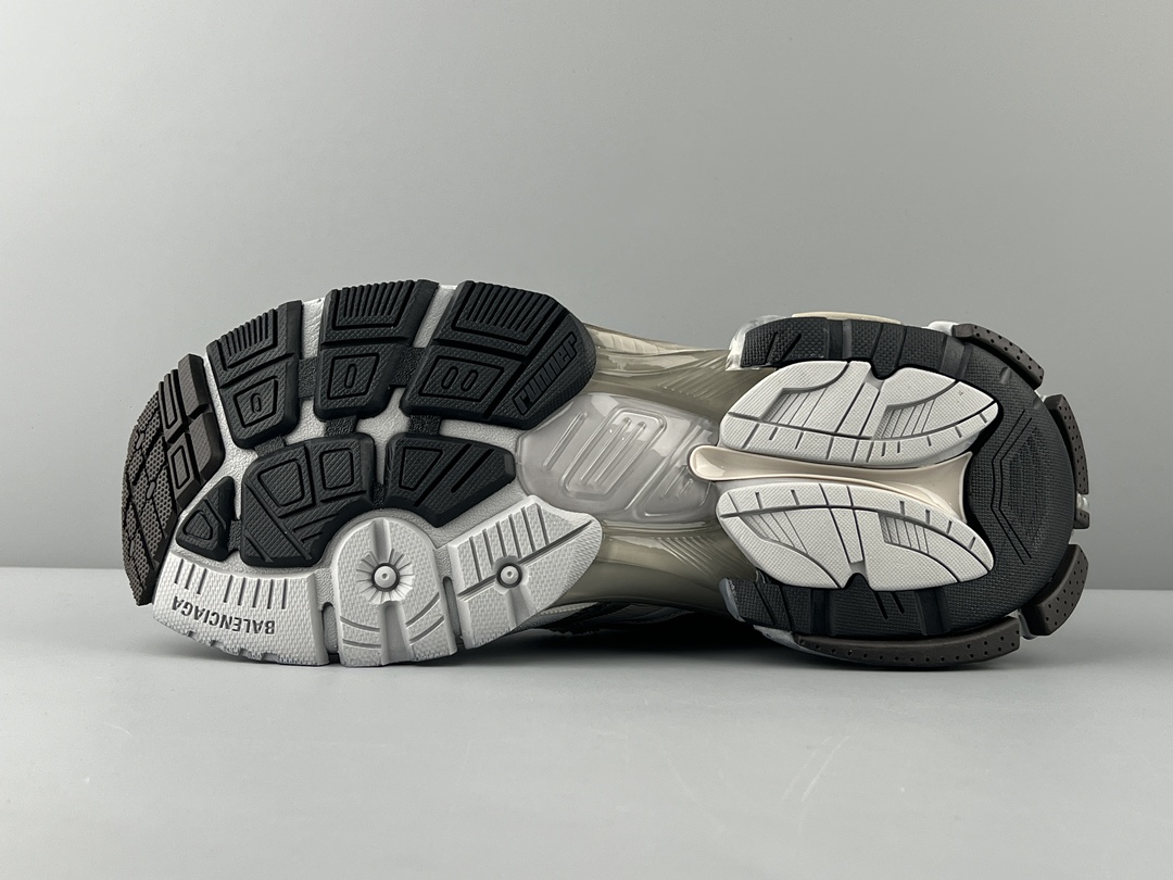 Balenciaga Basic Shoes L-s