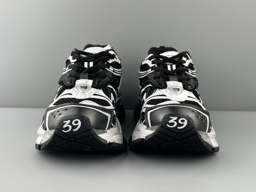 Balenciaga Basic Shoes L-s
