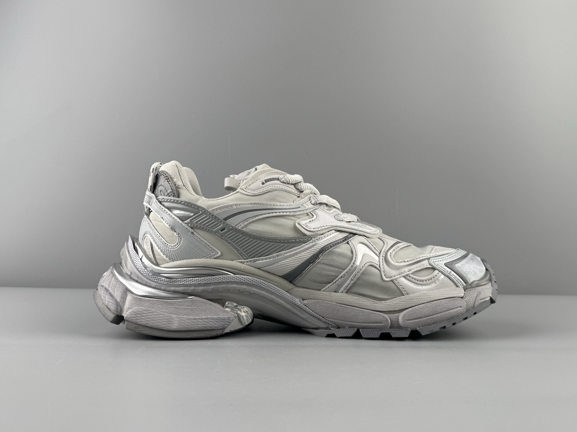 Balenciaga Basic Shoes L-s