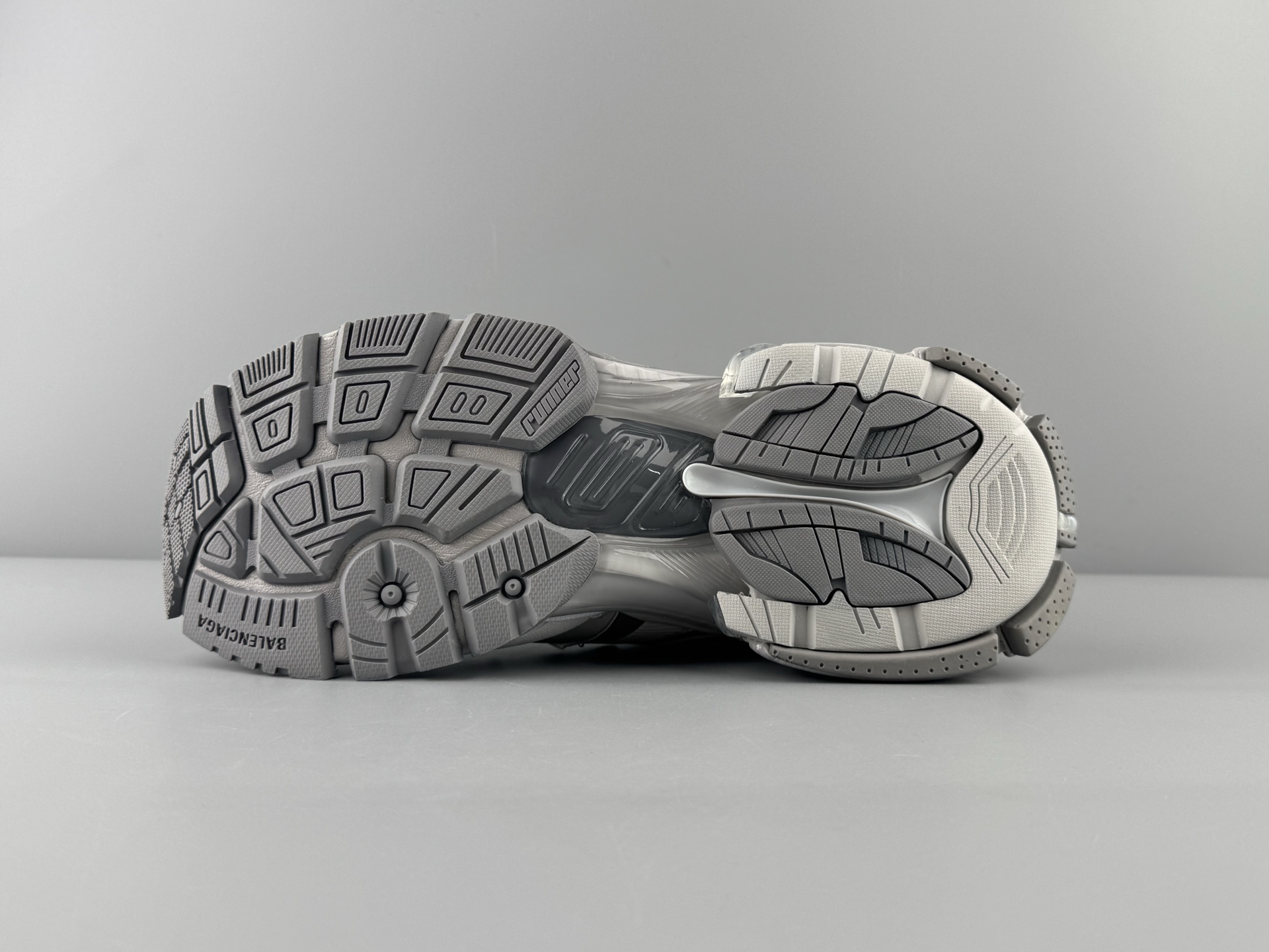 Balenciaga Basic Shoes L-s