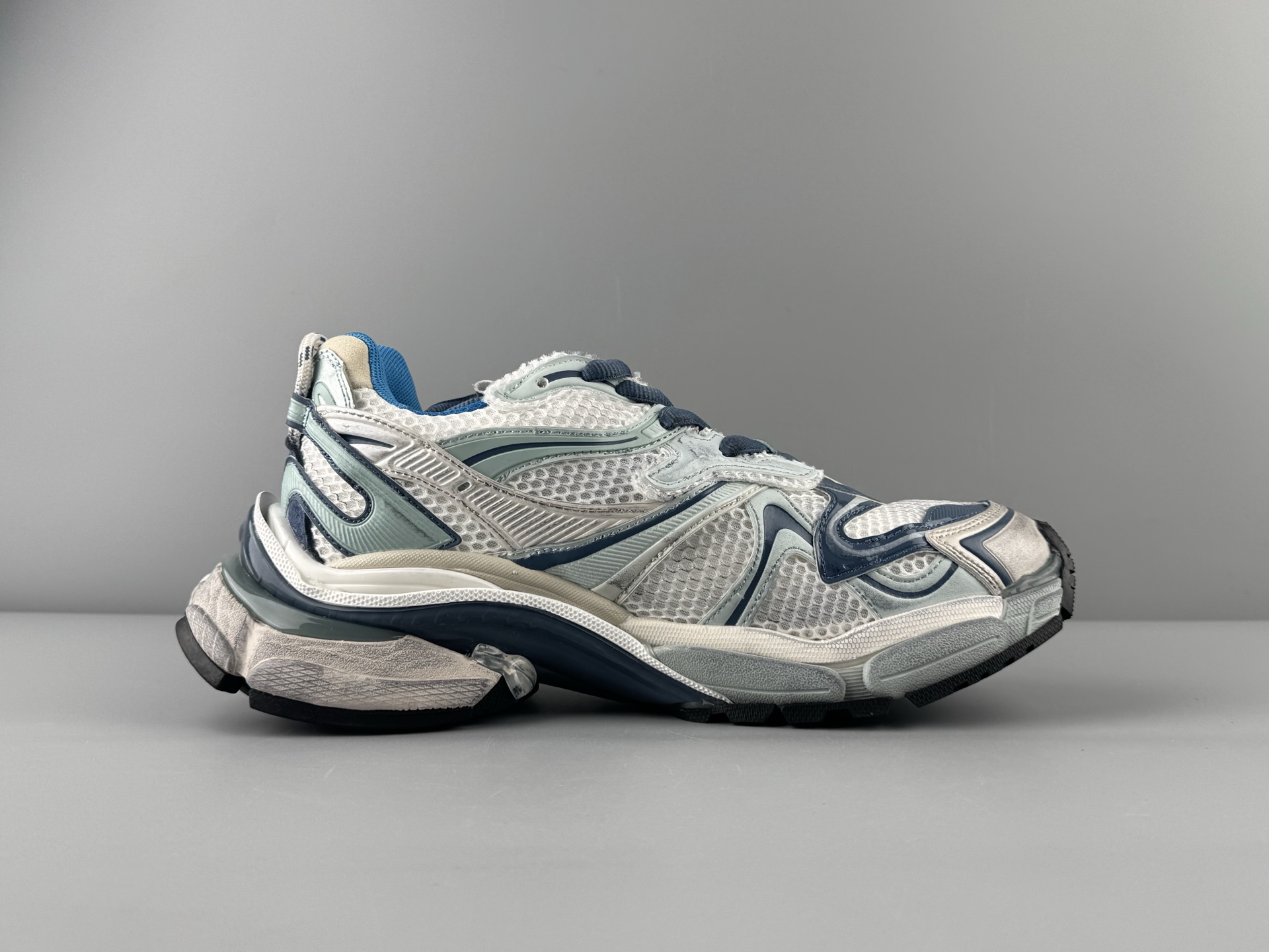 Balenciaga Basic Shoes L-s