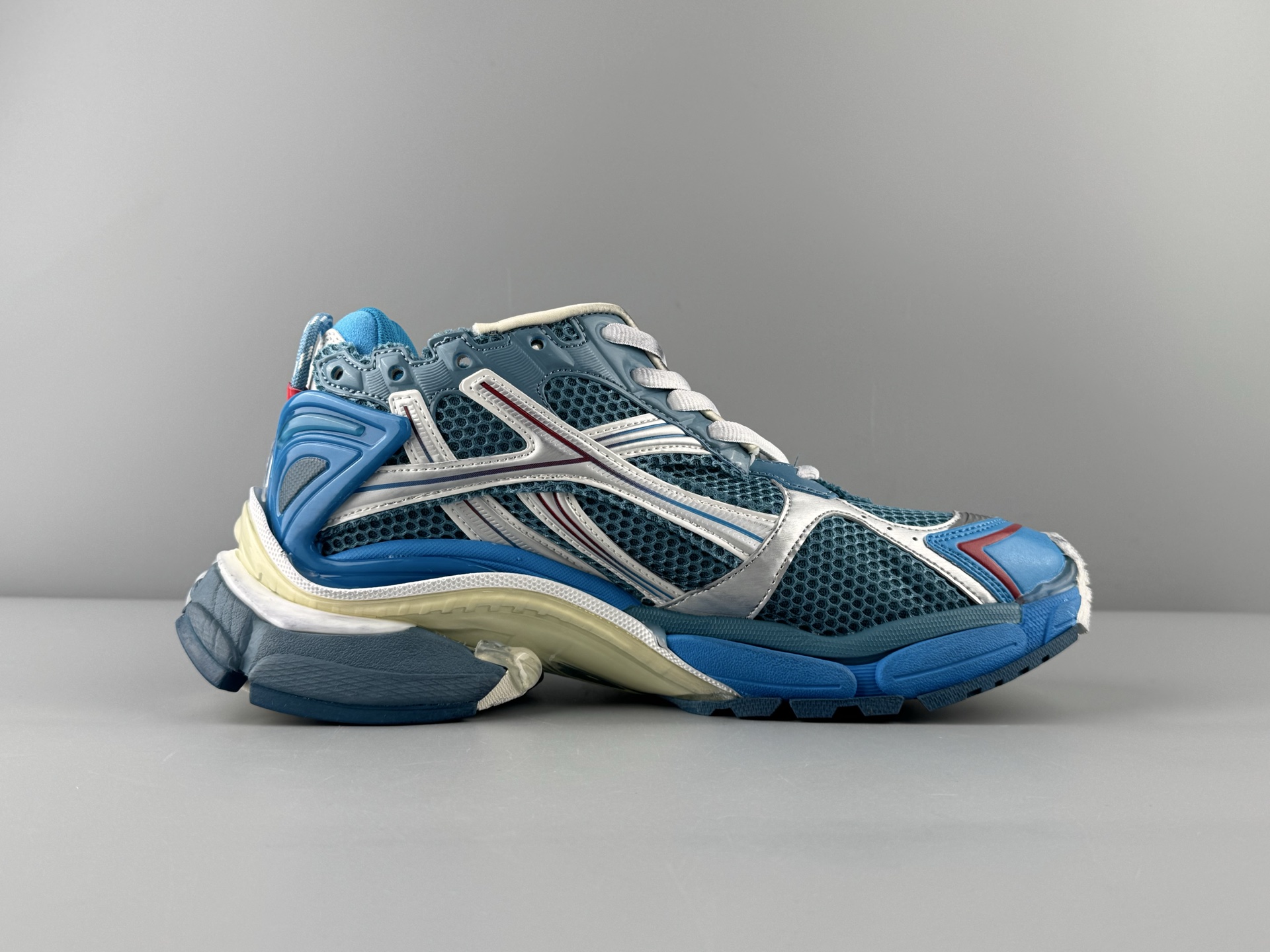 Balenciaga Basic Shoes L-s