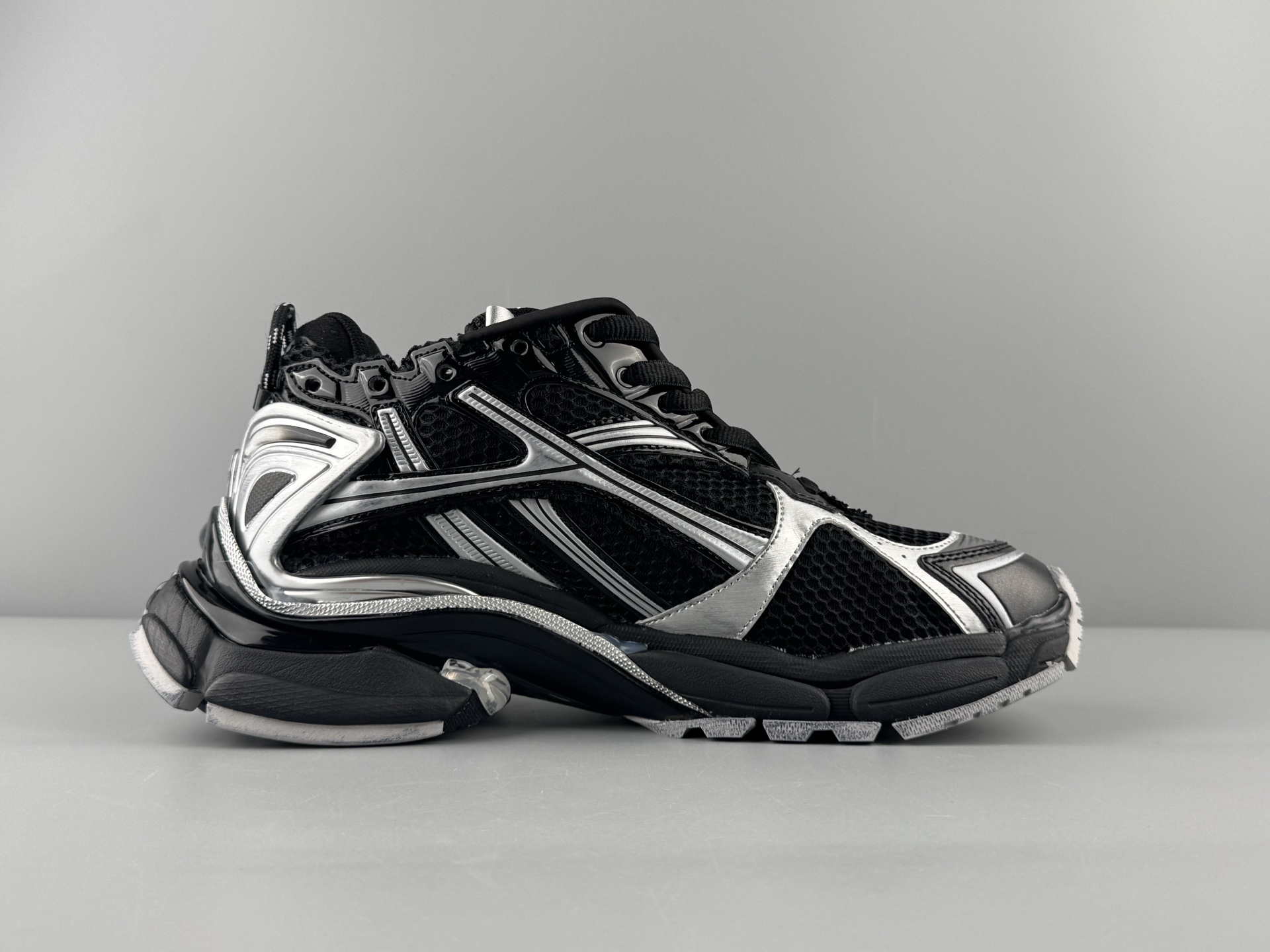 Balenciaga Basic Shoes L-s