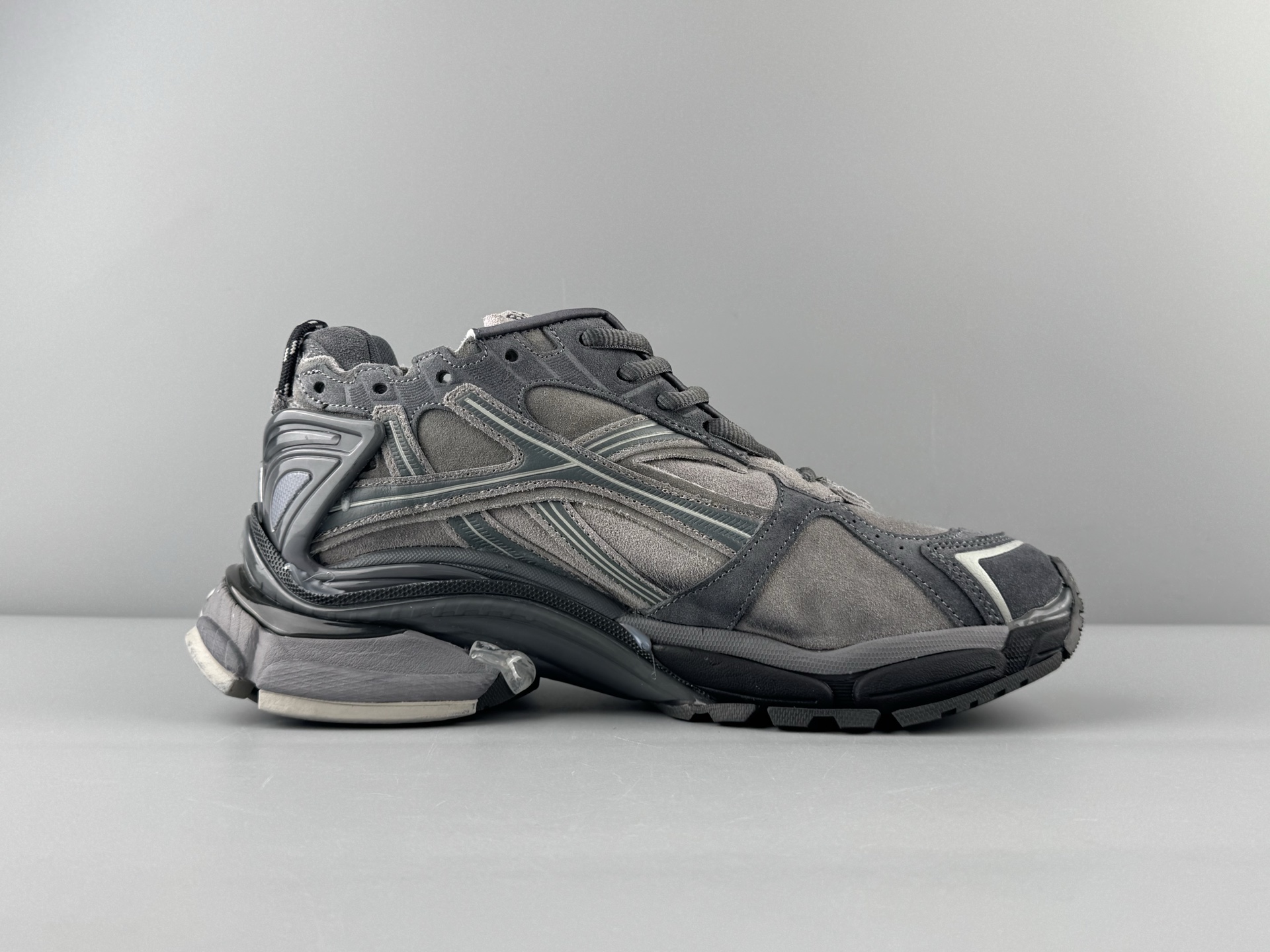 Balenciaga Basic Shoes L-s