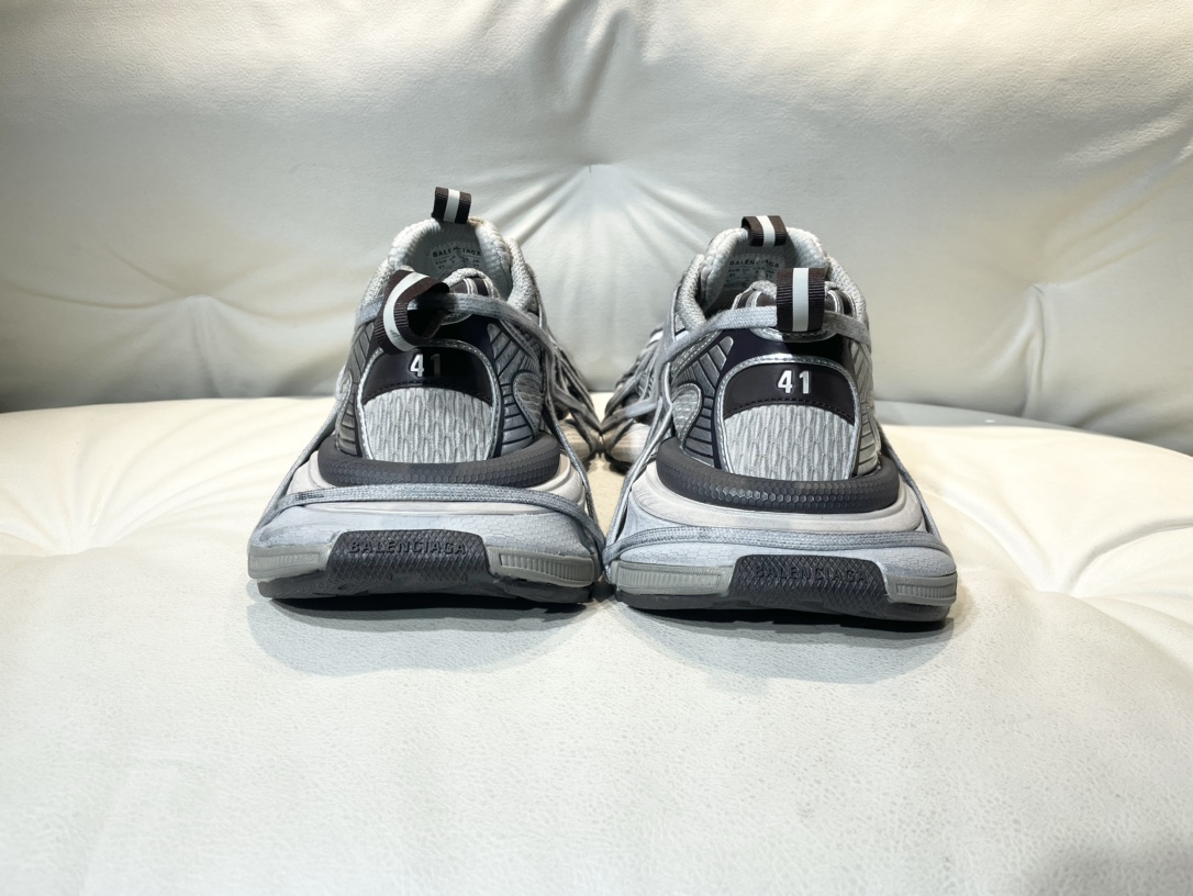 Balenciaga Basic Shoes L-s