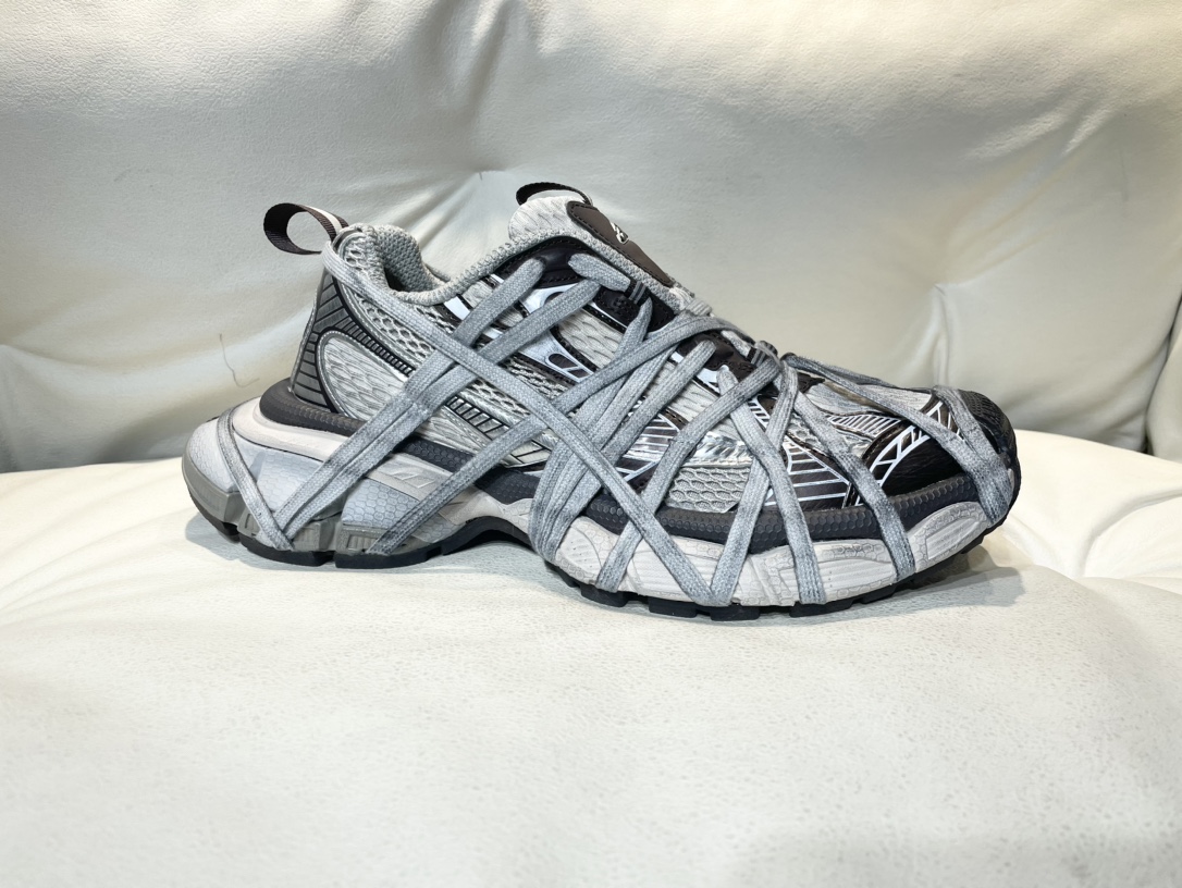 Balenciaga Basic Shoes L-s
