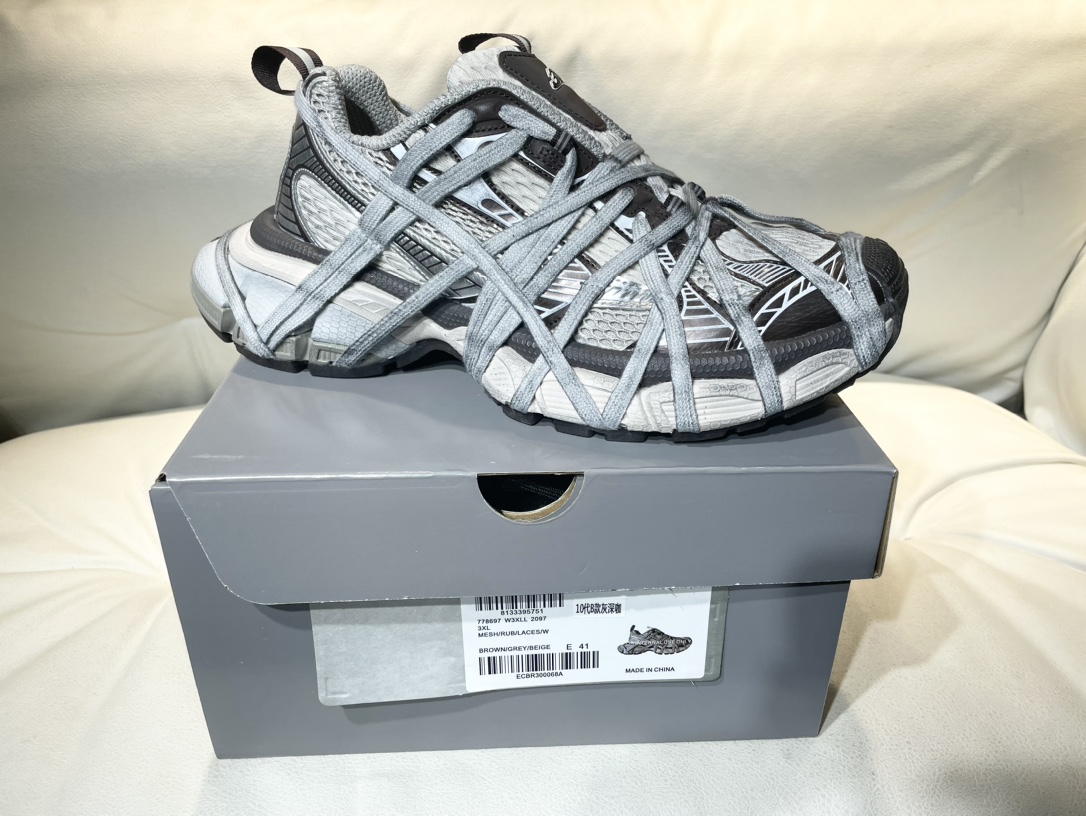 Balenciaga Basic Shoes L-s