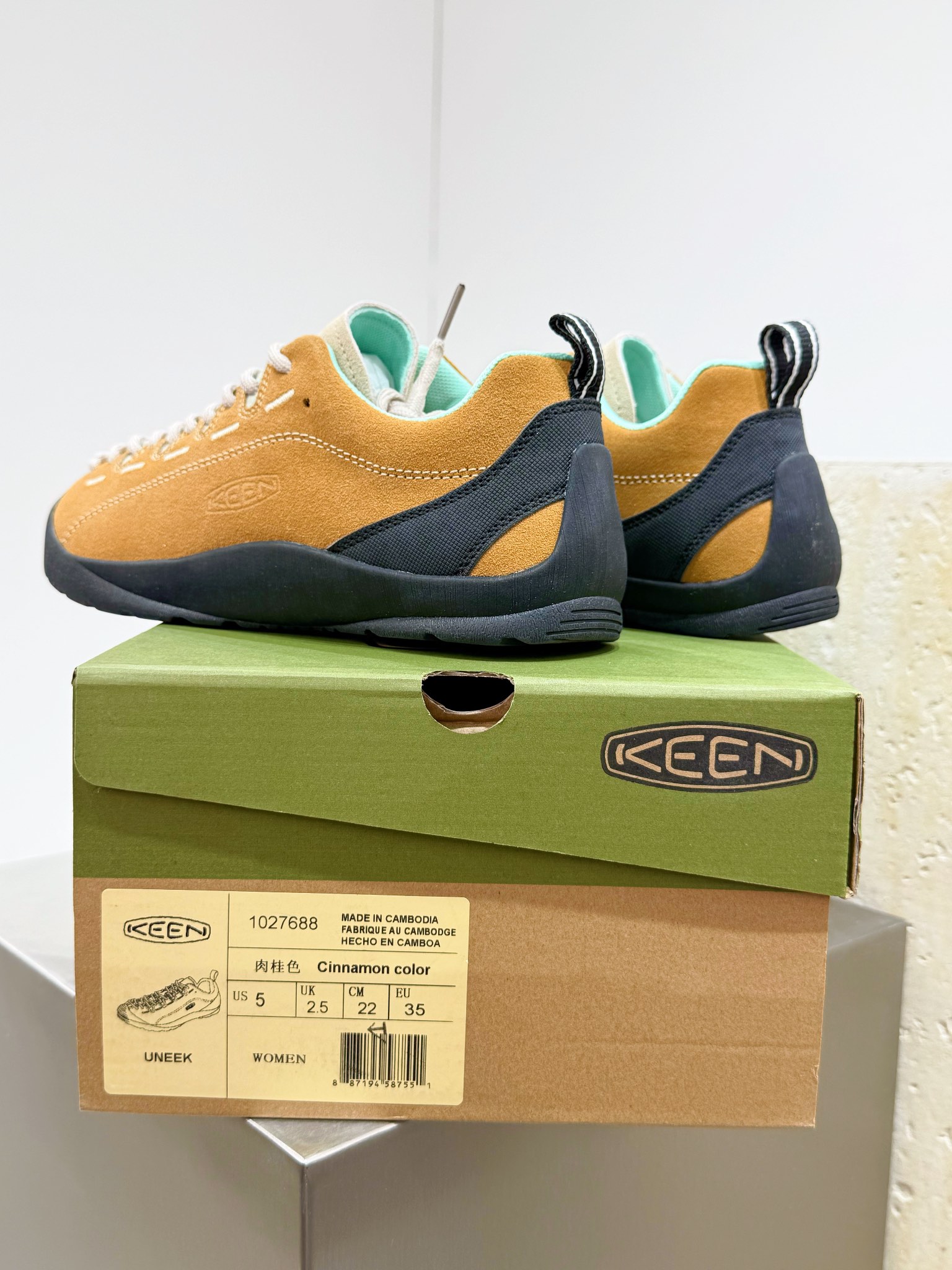 Male Sandals S
