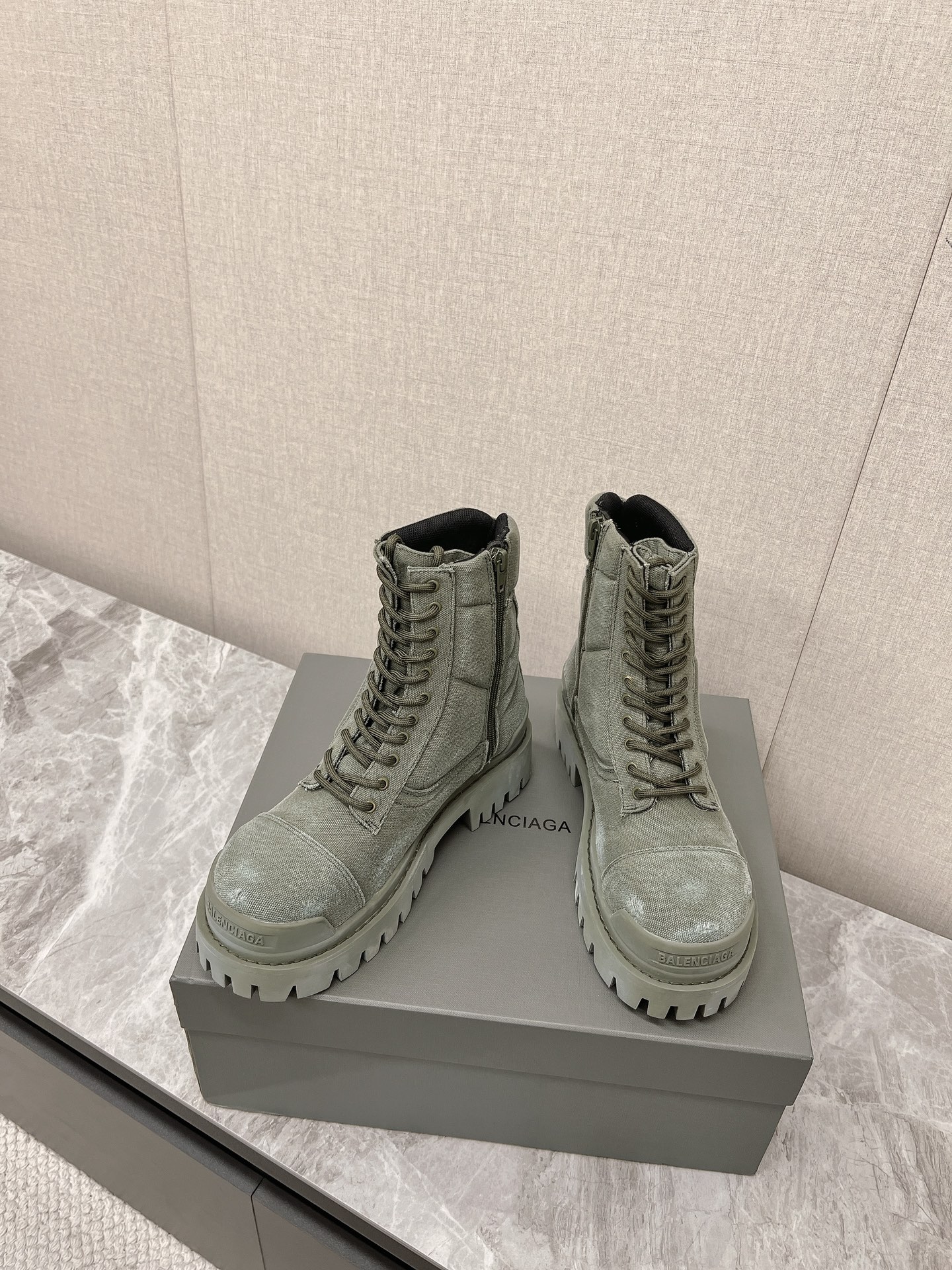 Balenciaga Male Basic Shoes Black L-s