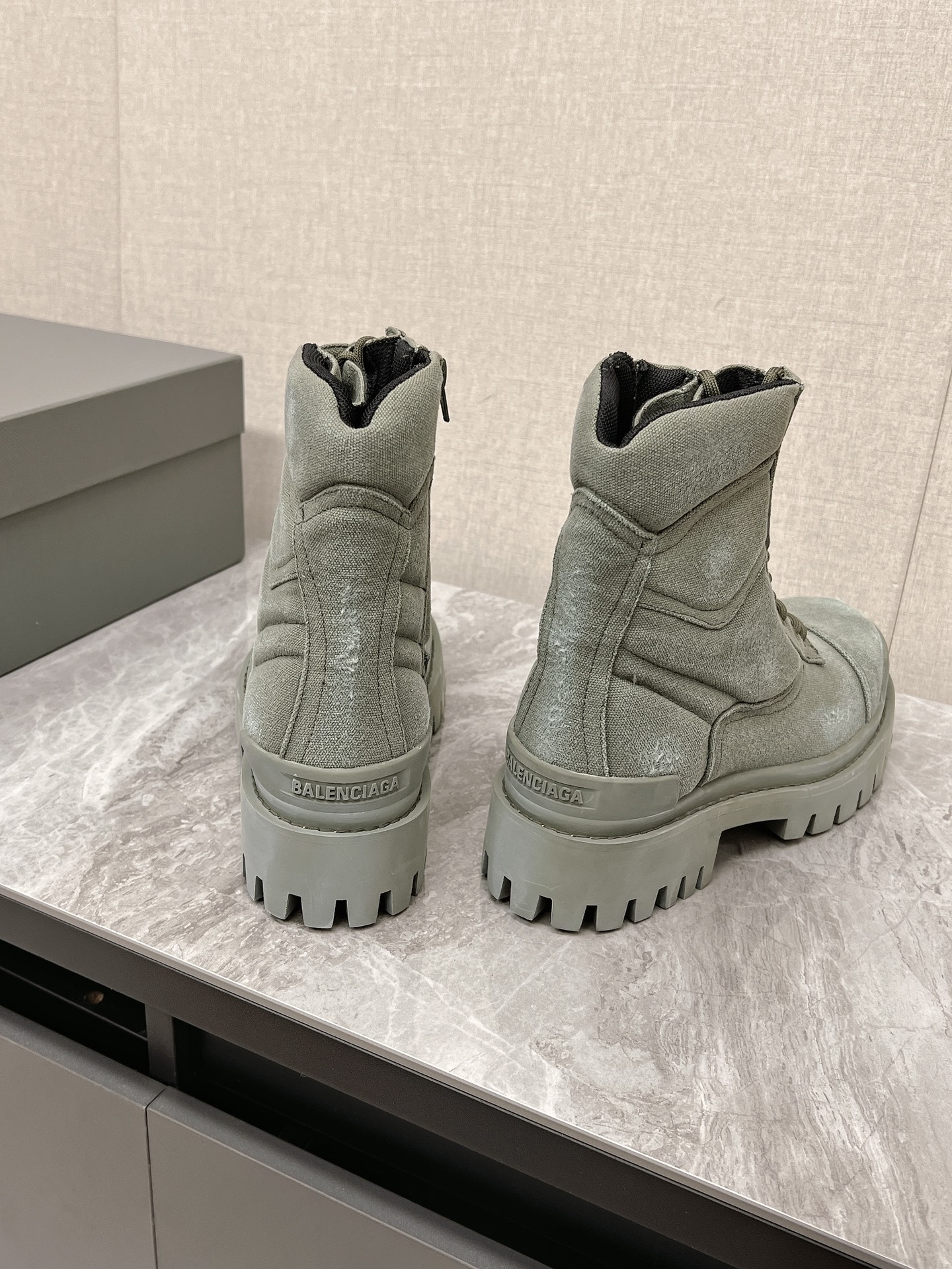 Balenciaga Male Basic Shoes Black L-s