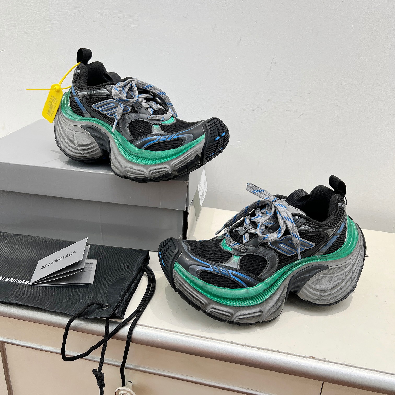 Balenciaga Sneakers Breathable L-s-xl