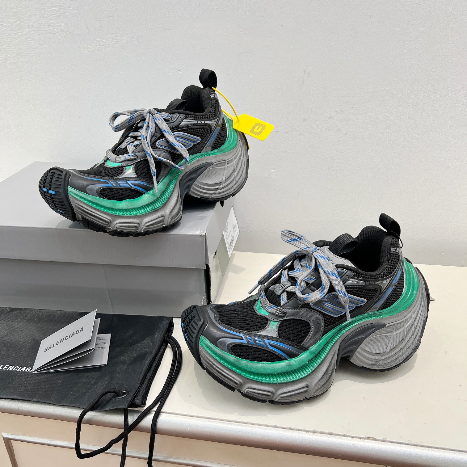 Balenciaga Sneakers Breathable L-s-xl
