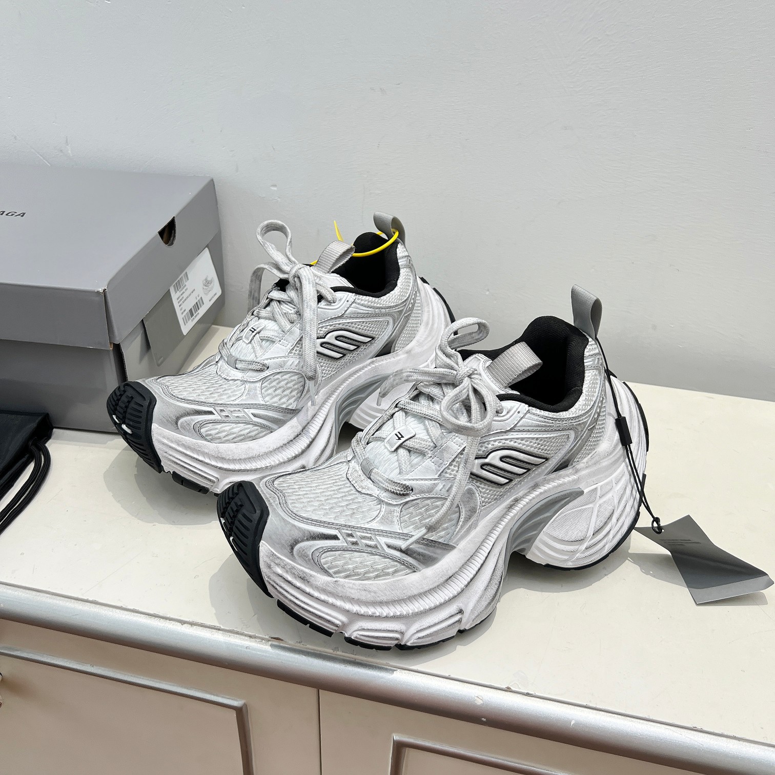 Balenciaga Sneakers Breathable L-s-xl
