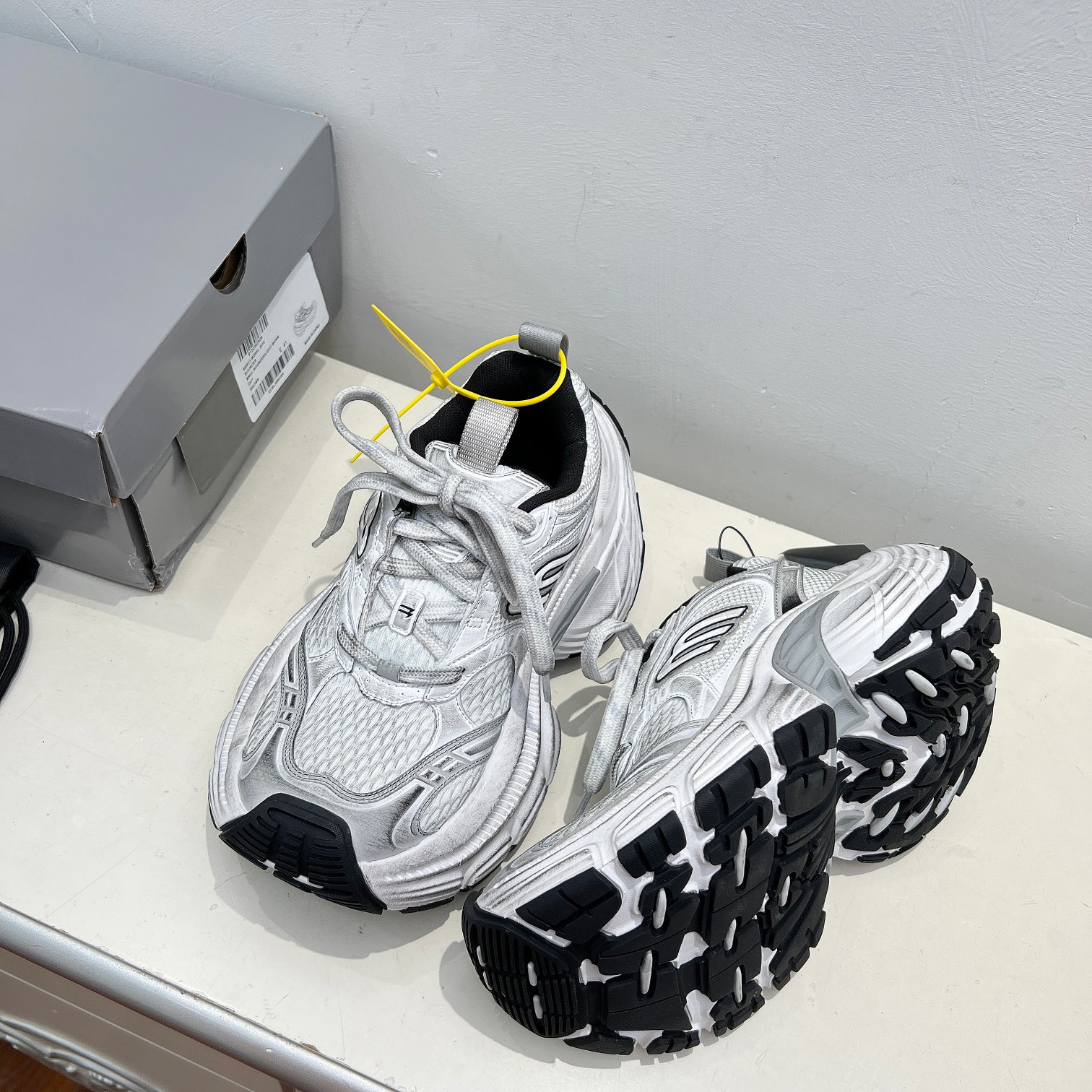 Balenciaga Sneakers Breathable L-s-xl