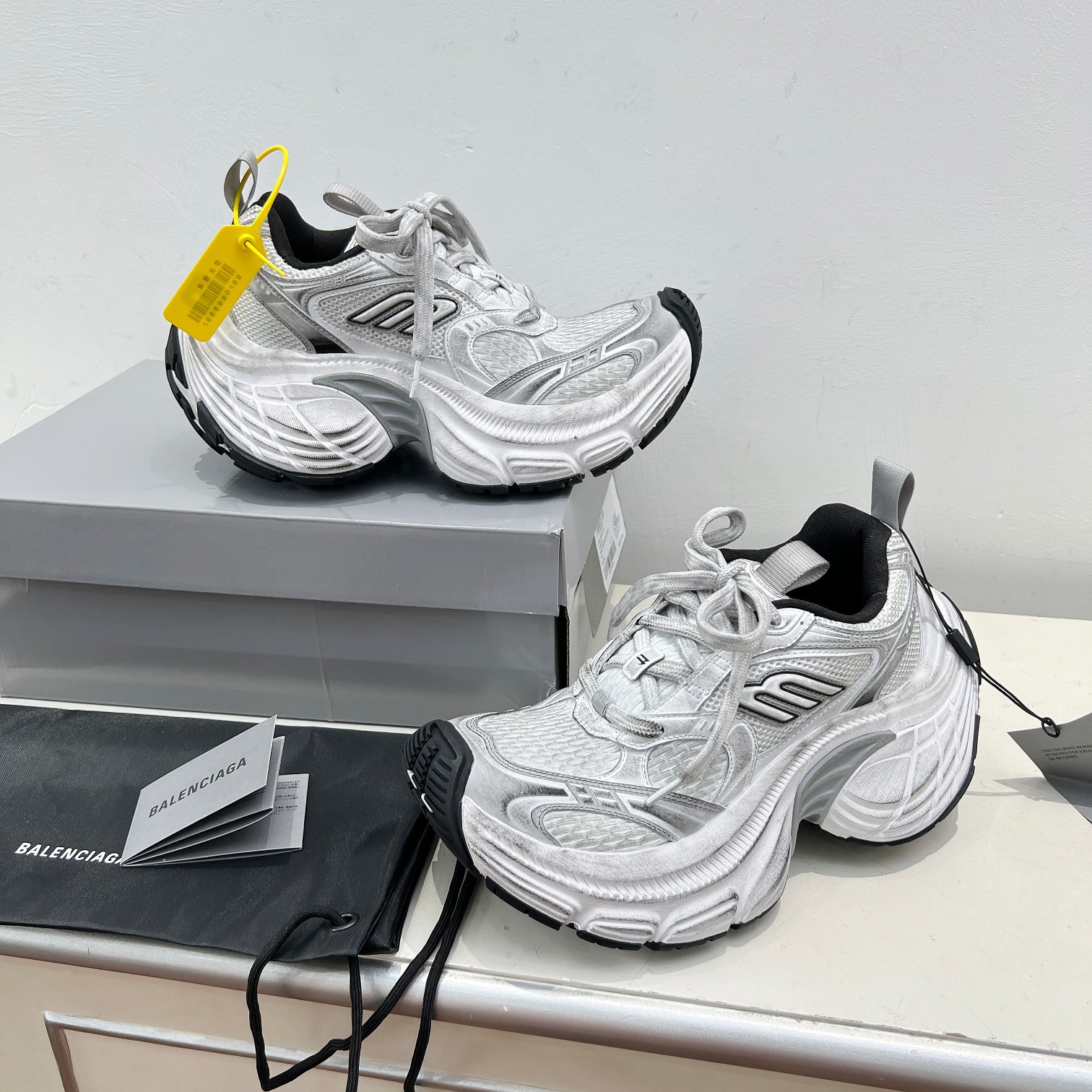 Balenciaga Sneakers Breathable L-s-xl