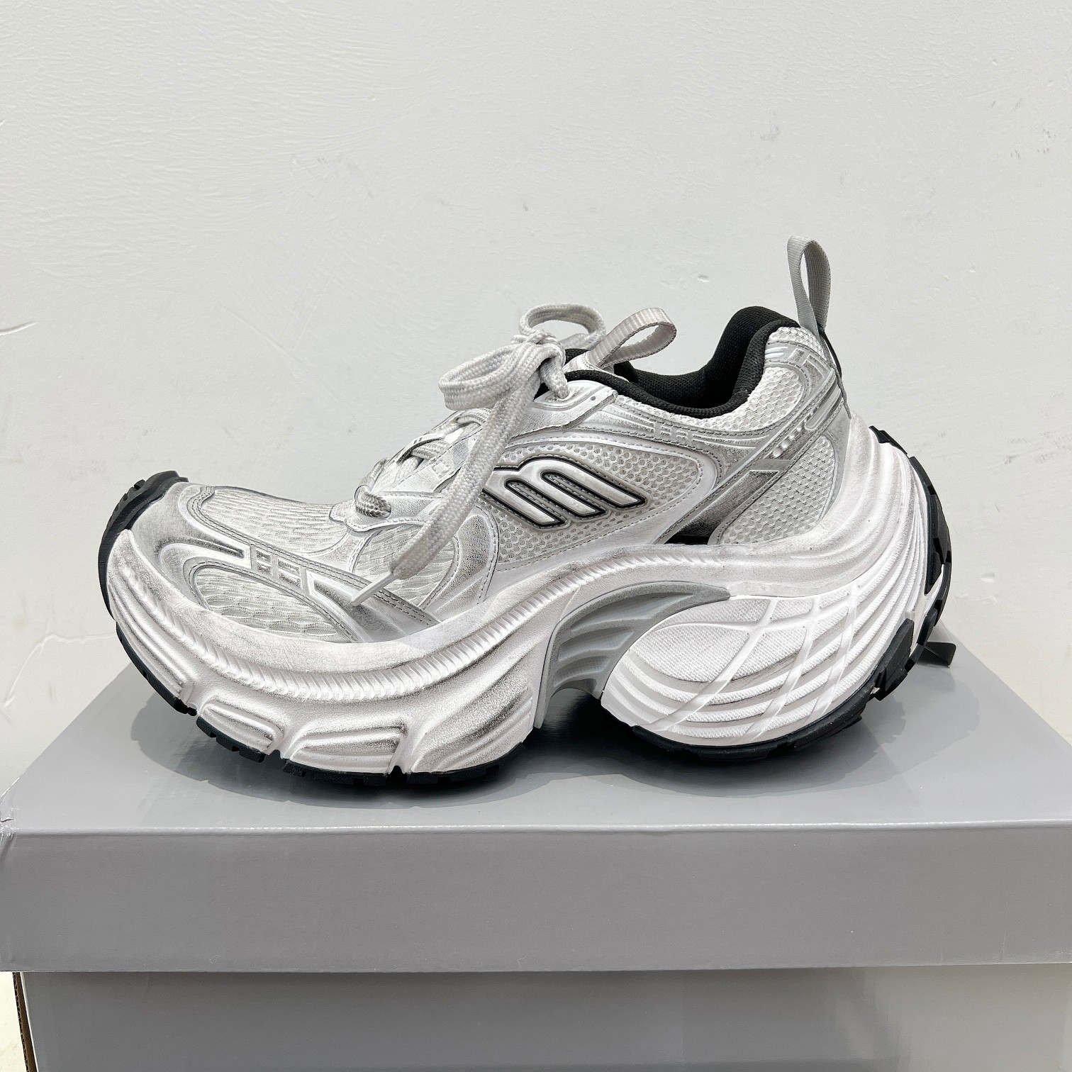Balenciaga Sneakers Breathable L-s-xl