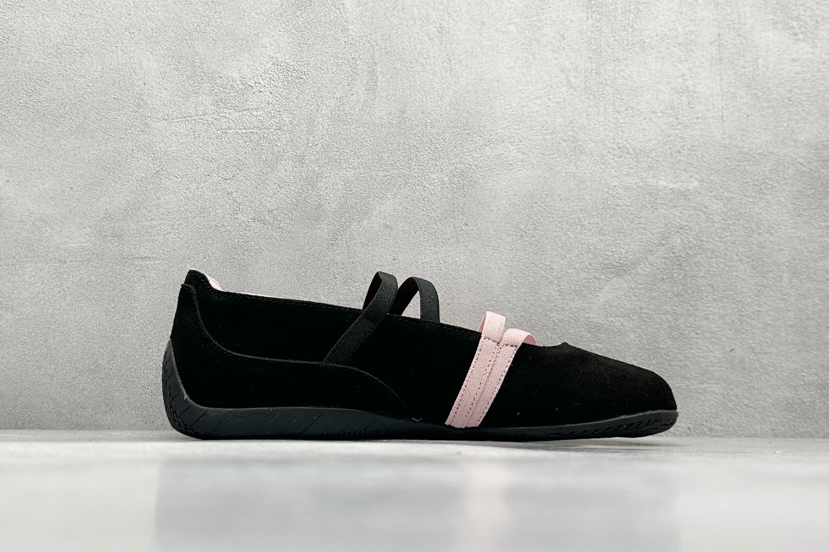 Balenciaga Basic Shoes S