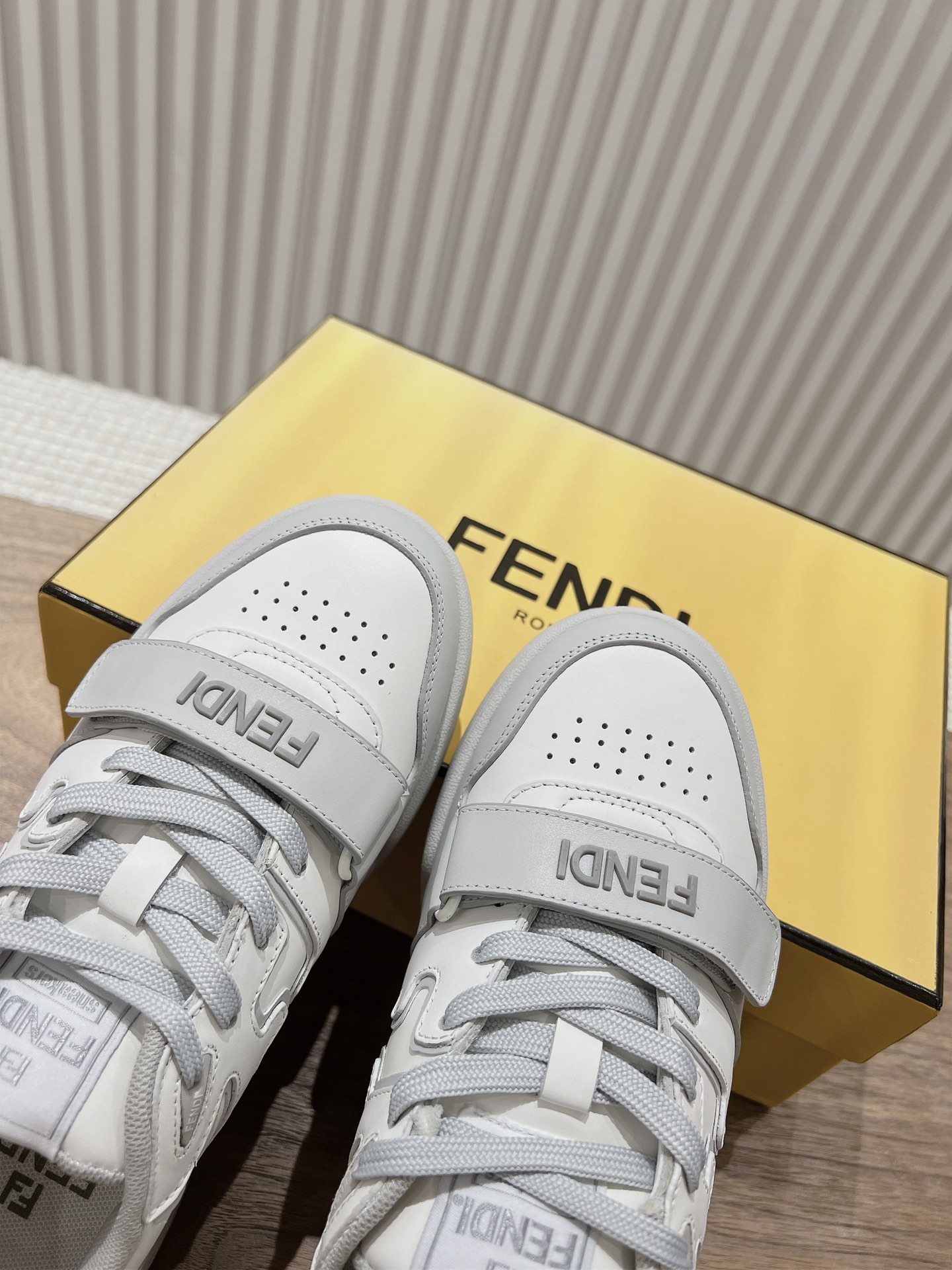 Male Board Shoes L