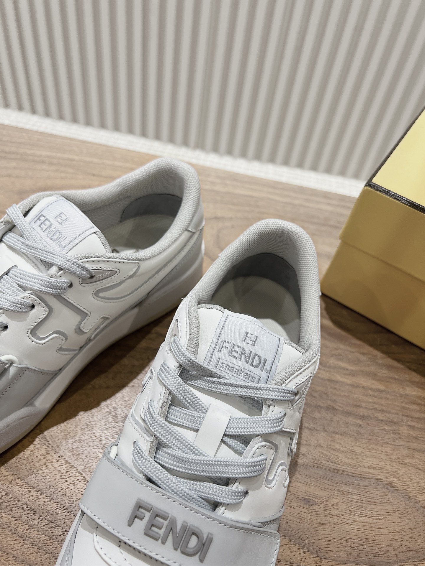 Male Board Shoes L