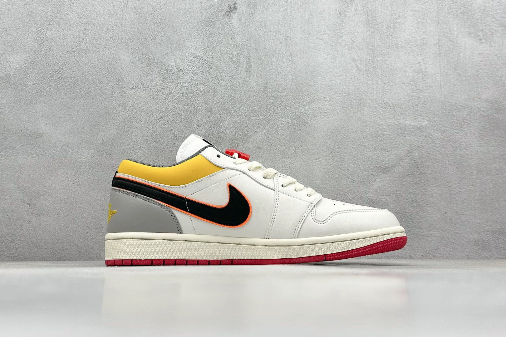 Jordan Nike Board Shoes L